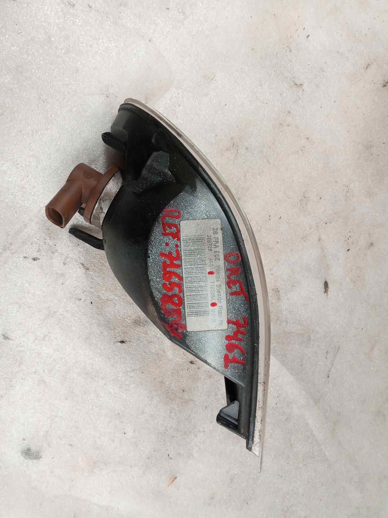 BMW 3 Series E46 (1997-2006) Front Right Fender Turn Signal 7165854 24855785