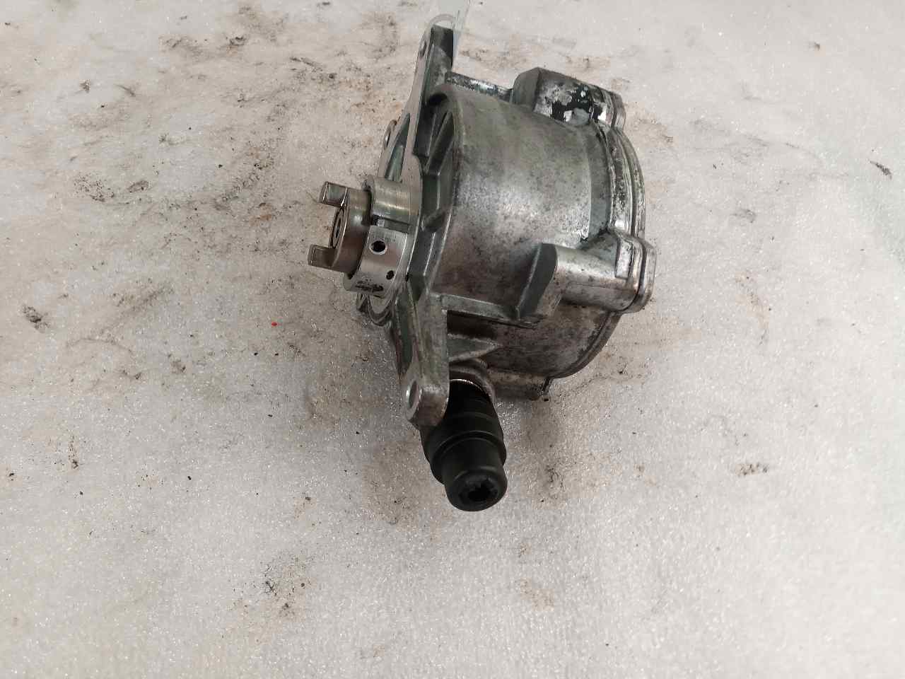 MERCEDES-BENZ R-Class W251 (2005-2017) Vakuumpump A642230 25239998