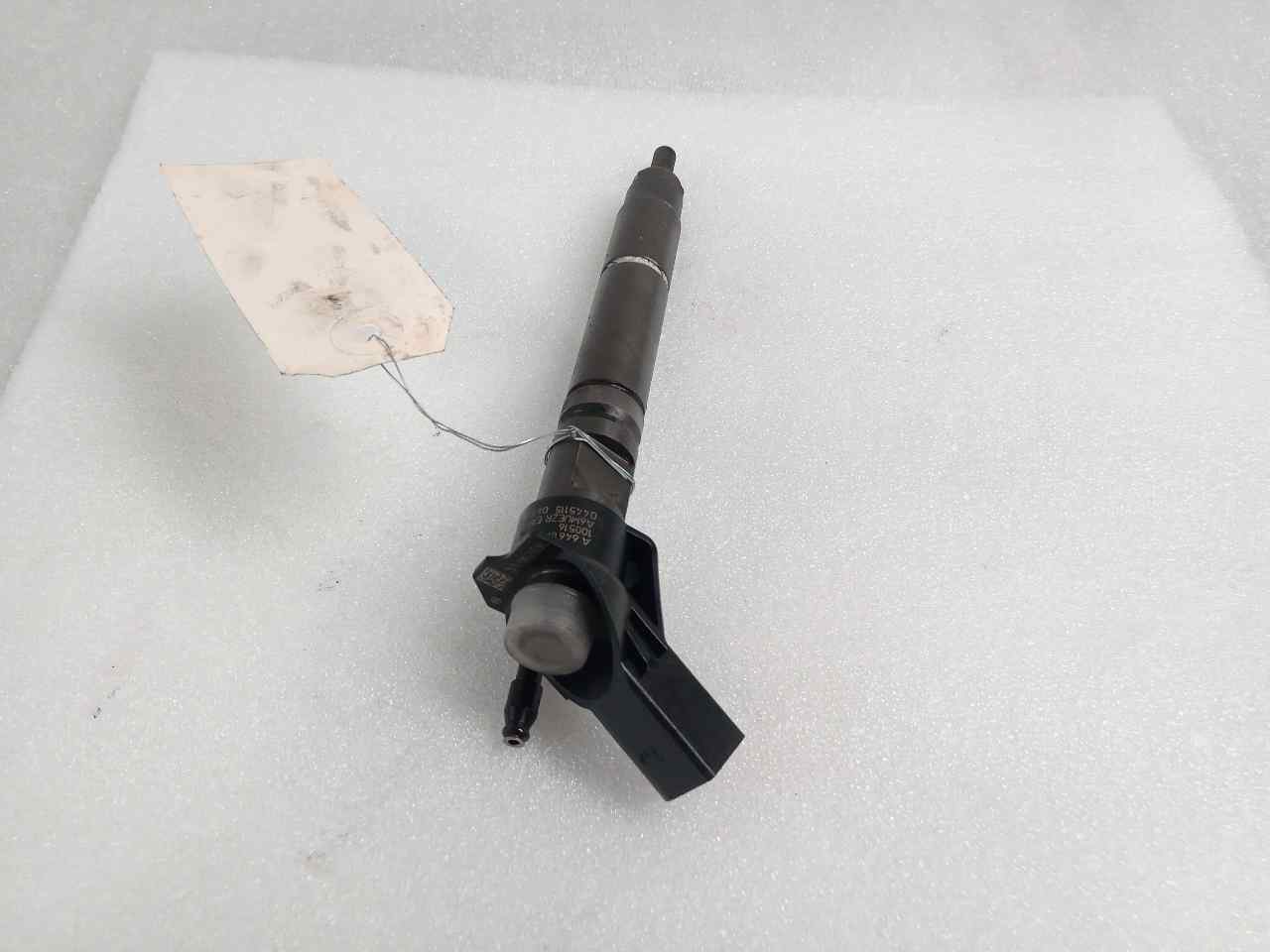 Inyector 0445115069 de Mercedes-benz Vito basic-kombi (639) 2006-0 - pieza usada