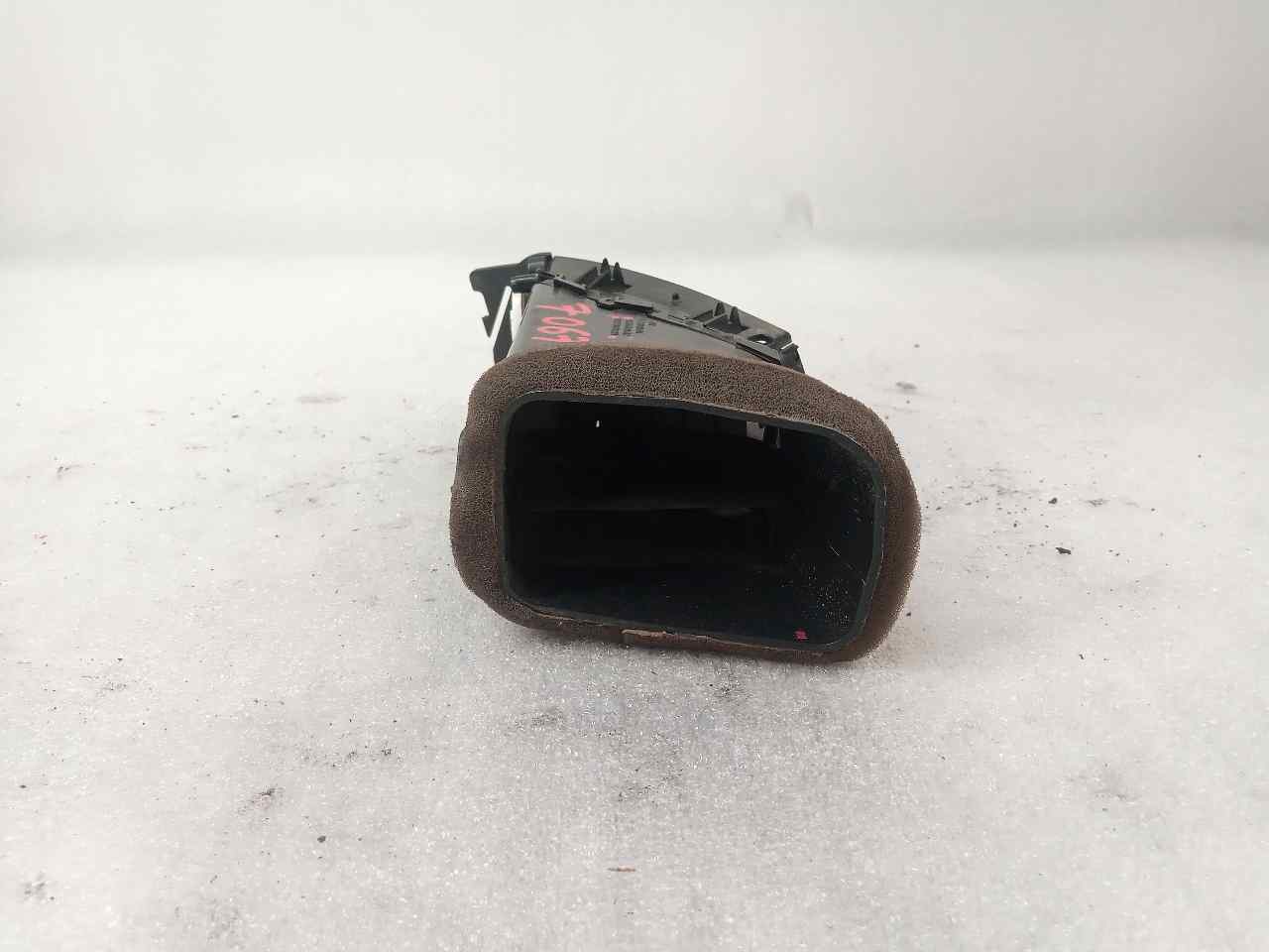 OPEL Astra J (2009-2020) Cabin Air Intake Grille 13300570 24828219