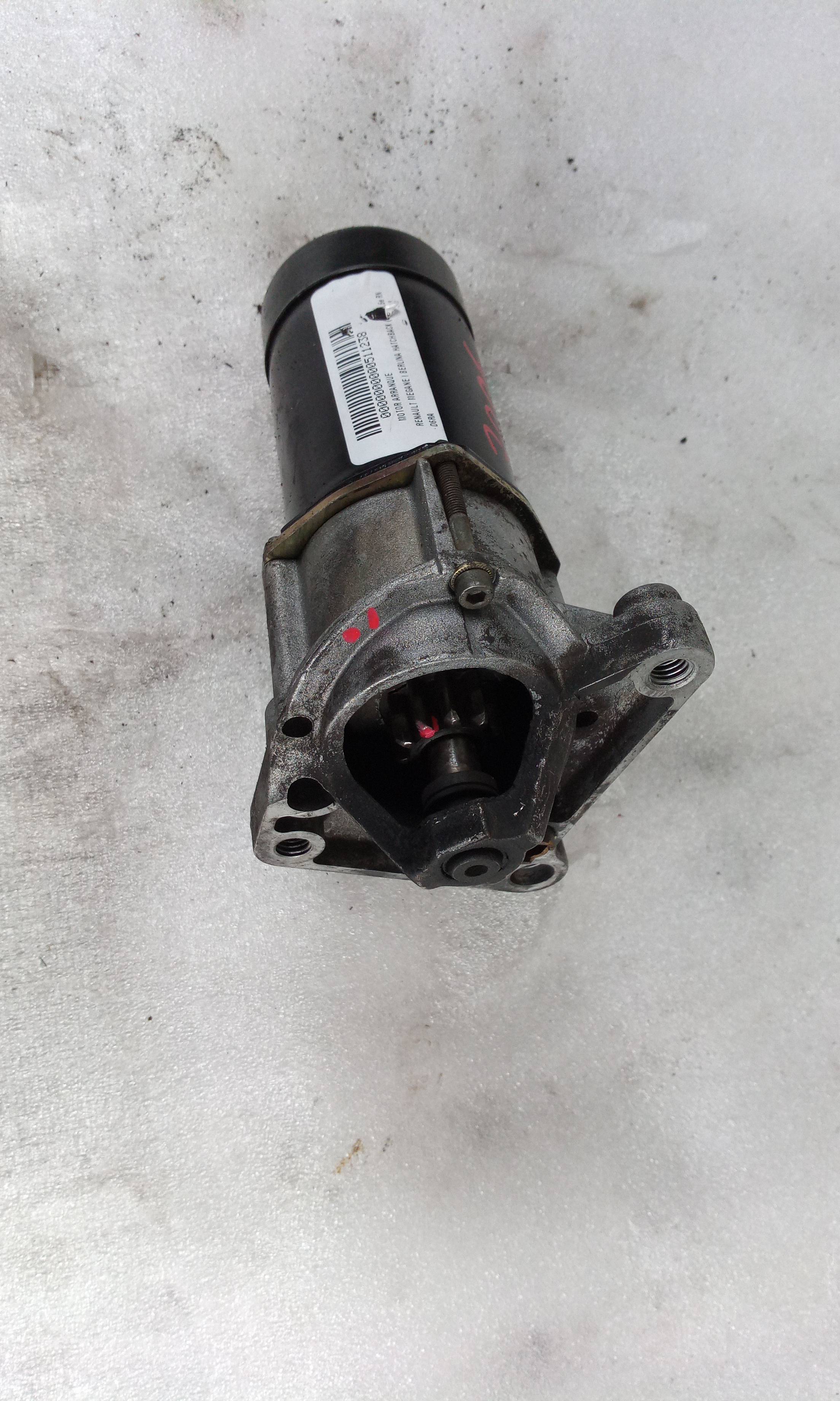 RENAULT Megane 1 generation (1995-2003) Starter Motor D6RA 24828203