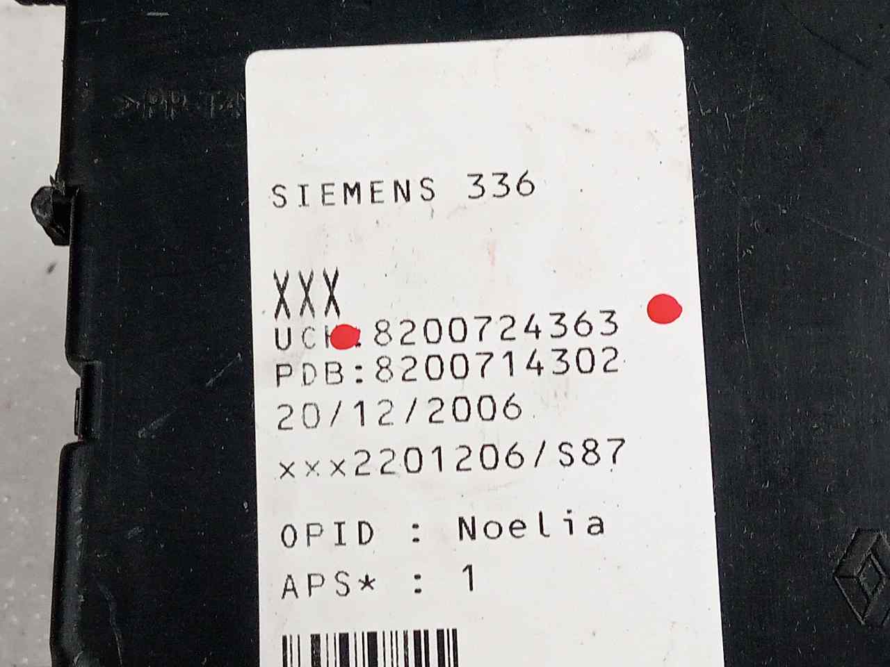 Caja de relés / fusibles K9K732 8200724363 de Renault Megane ii sedán (lm0/1_) 2003-2009 106 CV - pieza usada