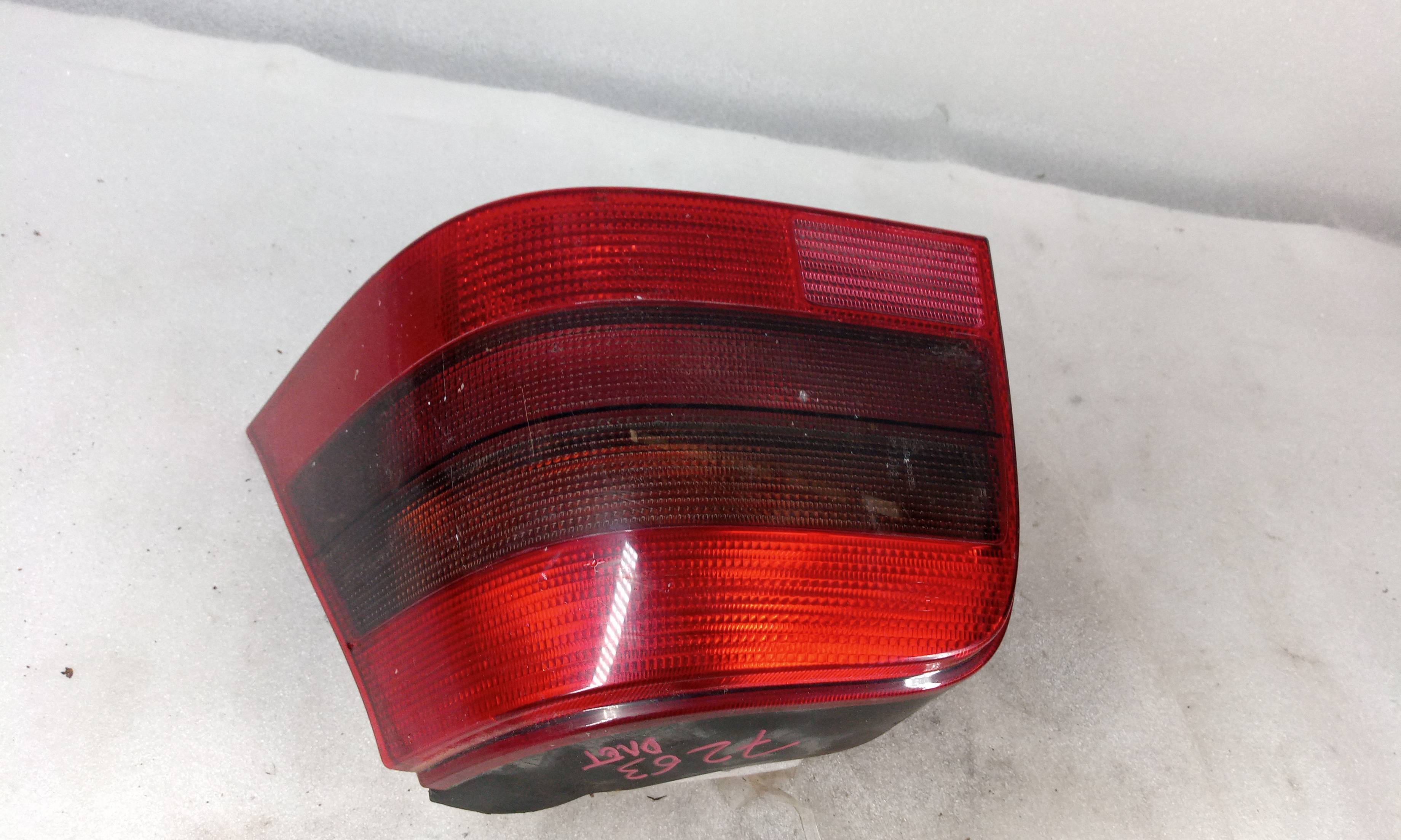 VOLKSWAGEN Golf 4 generation (1997-2006) Rear Right Taillight Lamp 1J6945112S 23803718