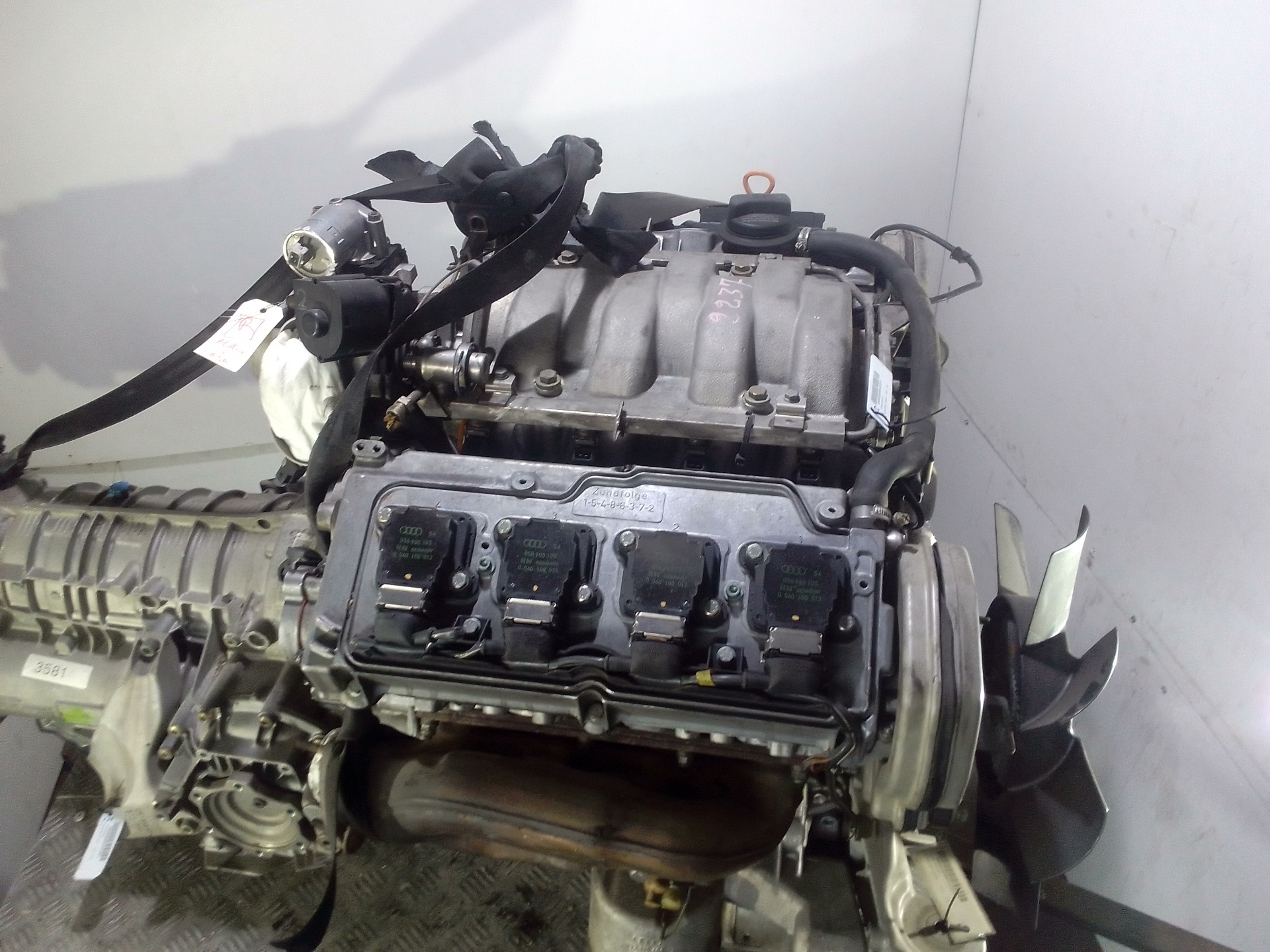 AUDI A8 D2/4D (1994-2002) Engine AEW 20043983