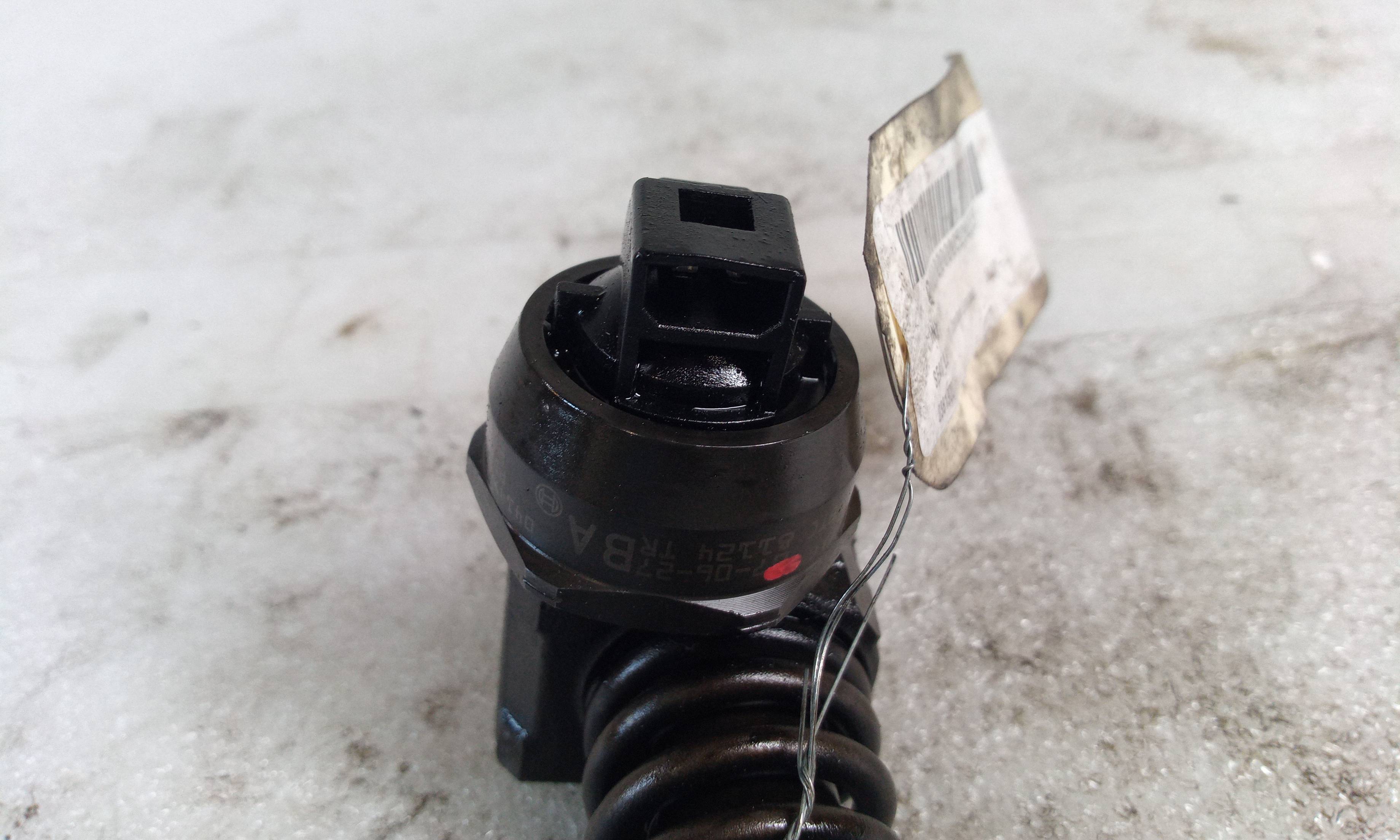 Injecteur 038130073AG de Seat Leon (1p1) 2005-2010 - pieza usada