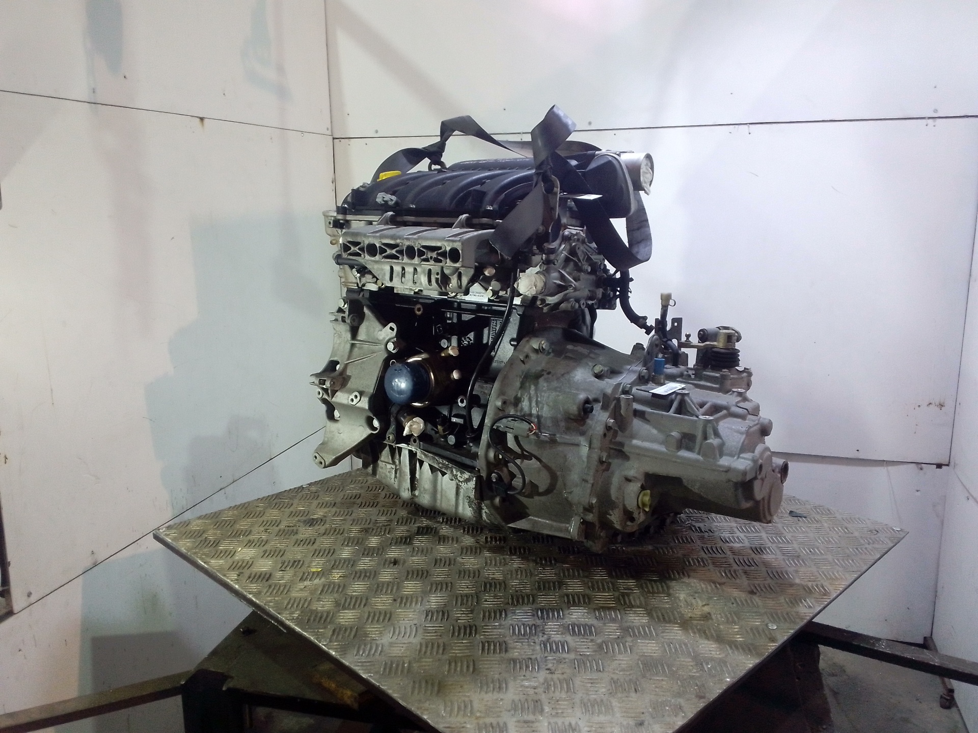 RENAULT Megane 2 generation (2002-2012) Двигатель F4R770 20048924
