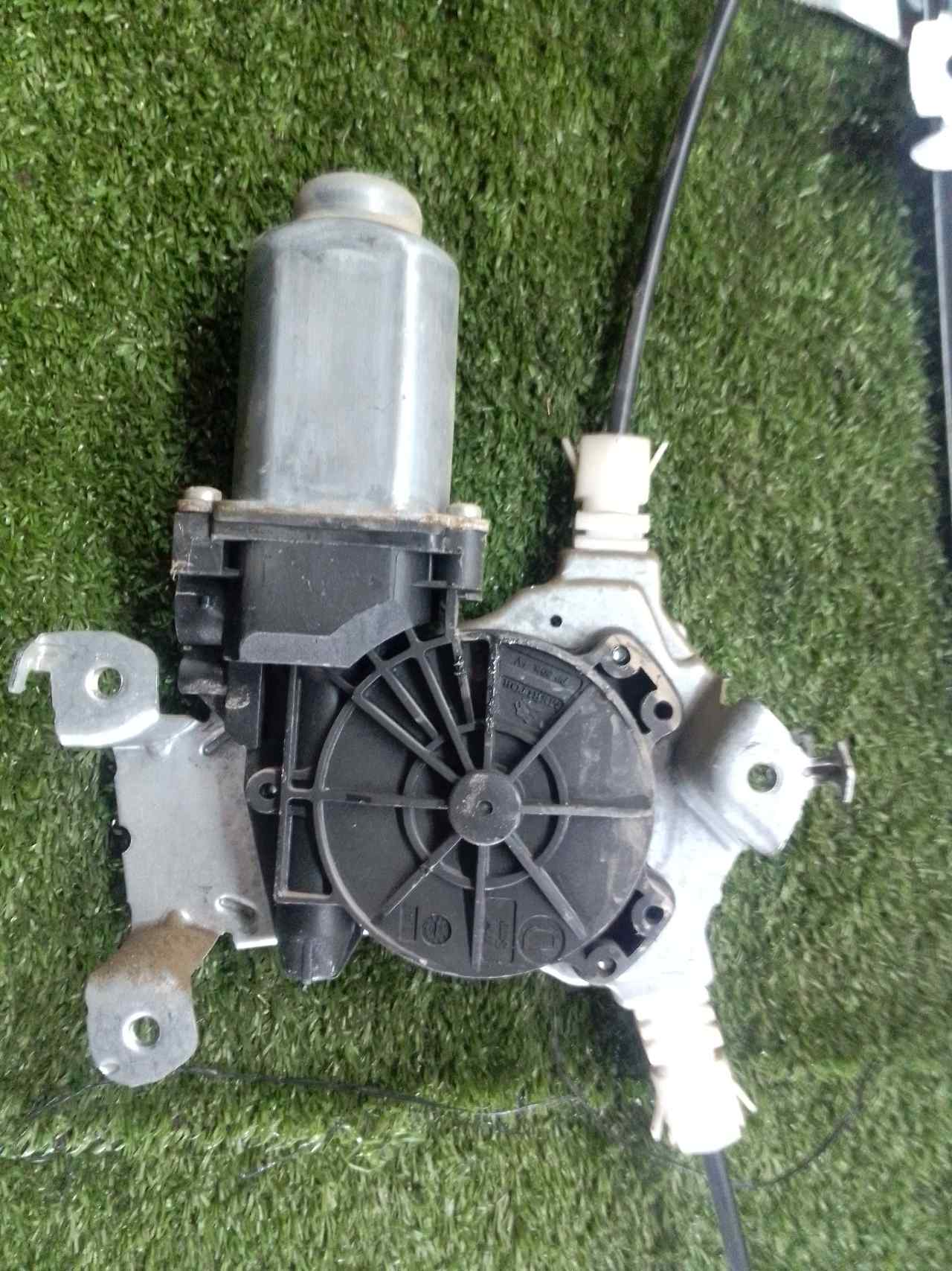 Elevalunas trasero derecho 400926B de Nissan Pathfinder (r51) 2005-2016 - pieza usada