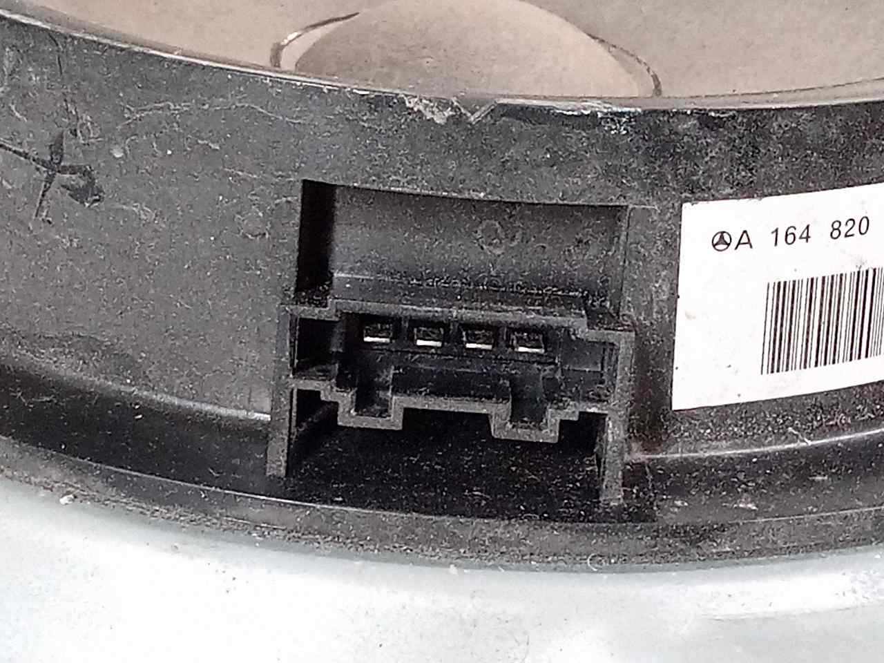 MERCEDES-BENZ M-Class W164 (2005-2011) Front Right Door Window Control Motor A2518200842 24856158