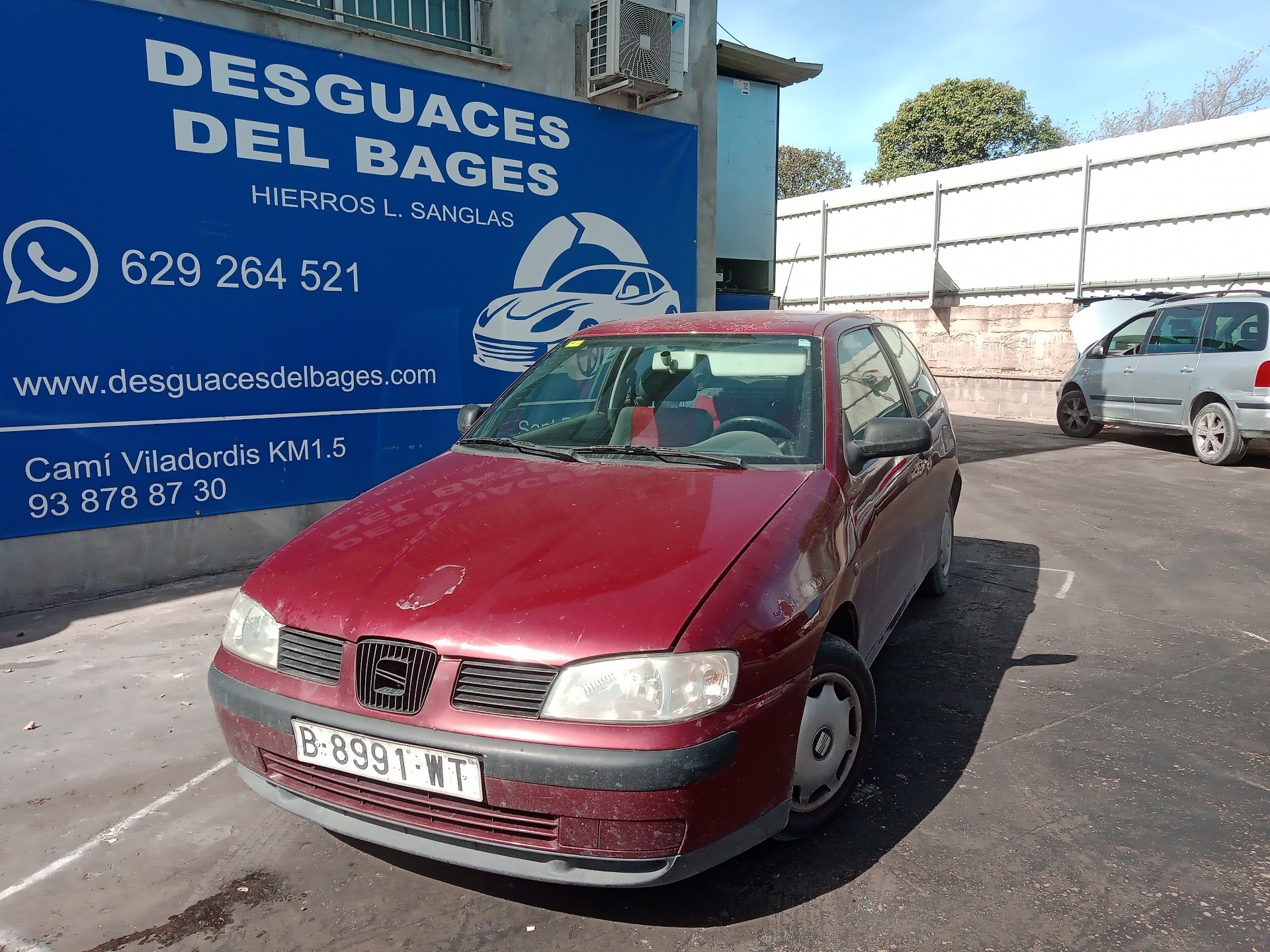 SEAT Ibiza 2 generation (1993-2002) Pravé predné svetlo 96303600 23803188