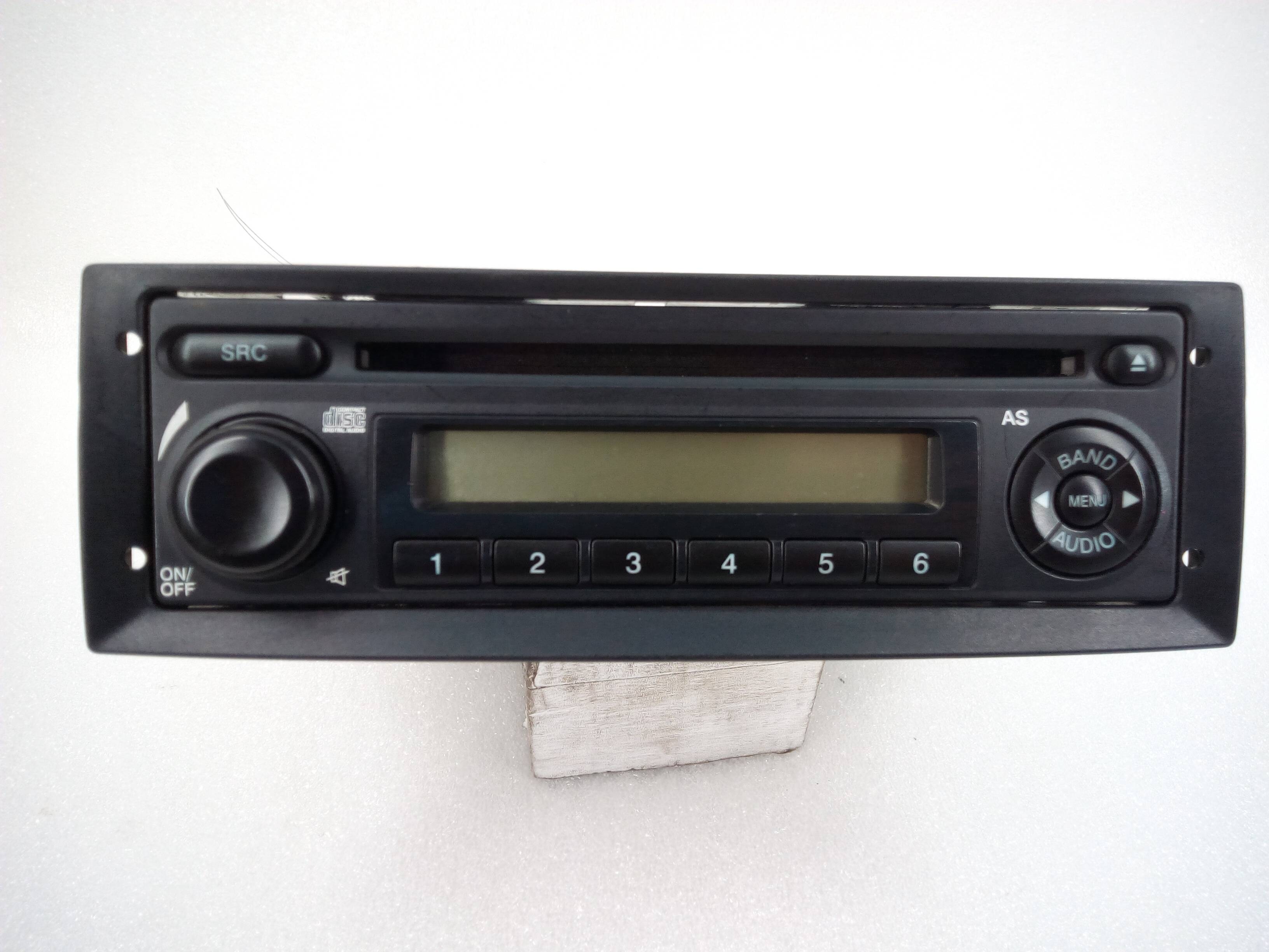 Sistema audio / radio cd 6018944737 de Opel Combo furgón/ranchera familiar (x12) 2012-0 105 CV - pieza usada