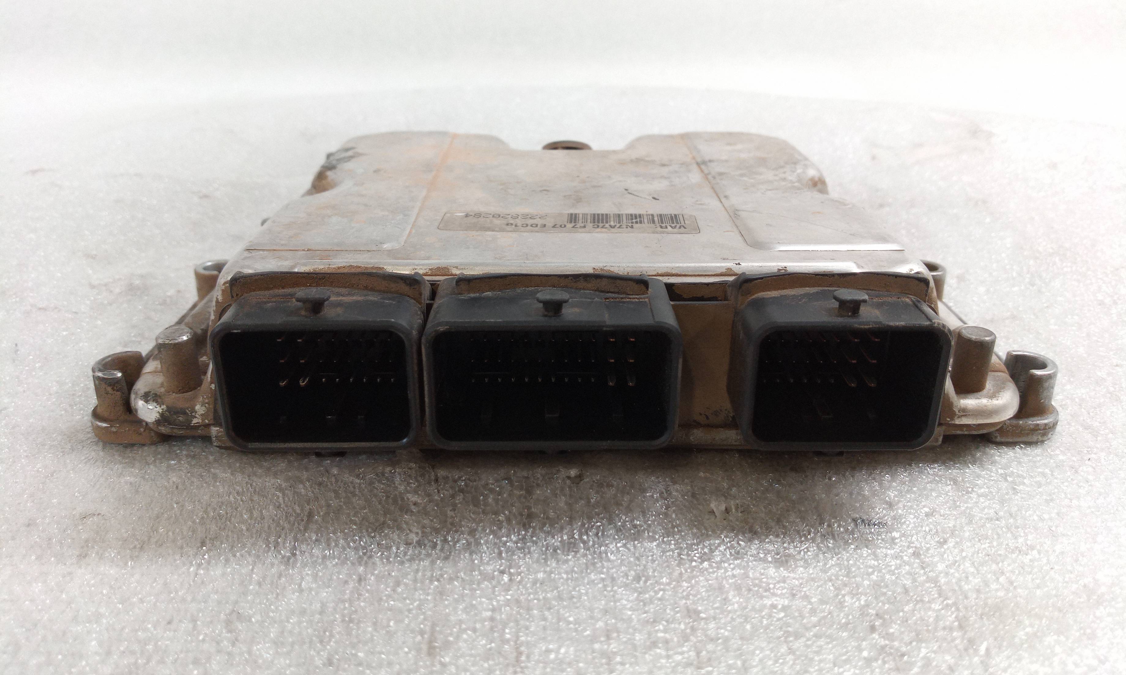 Switchboard engine uce 0281010962 de Hyundai Accent (lc) 1999-2010 con 241000 km - pieza usada