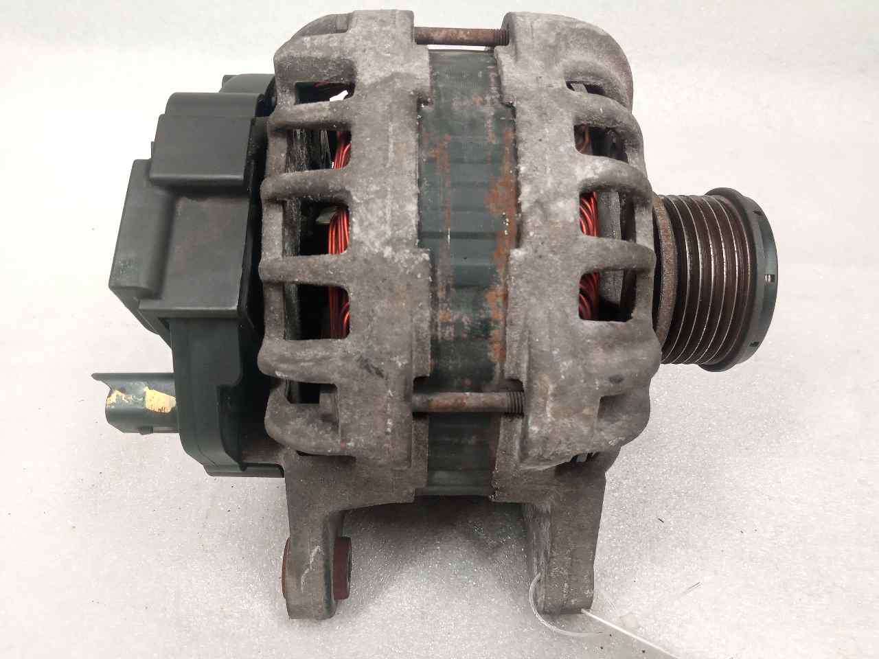 DACIA Alternator 231002949R 24862699