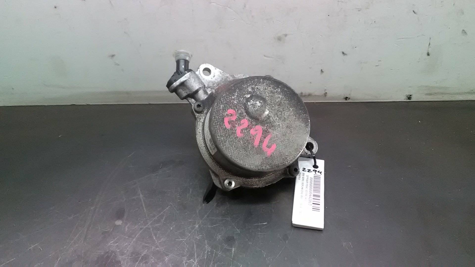 BMW 3 Series E90/E91/E92/E93 (2004-2013) Vacuum Pump 700437012 24833693