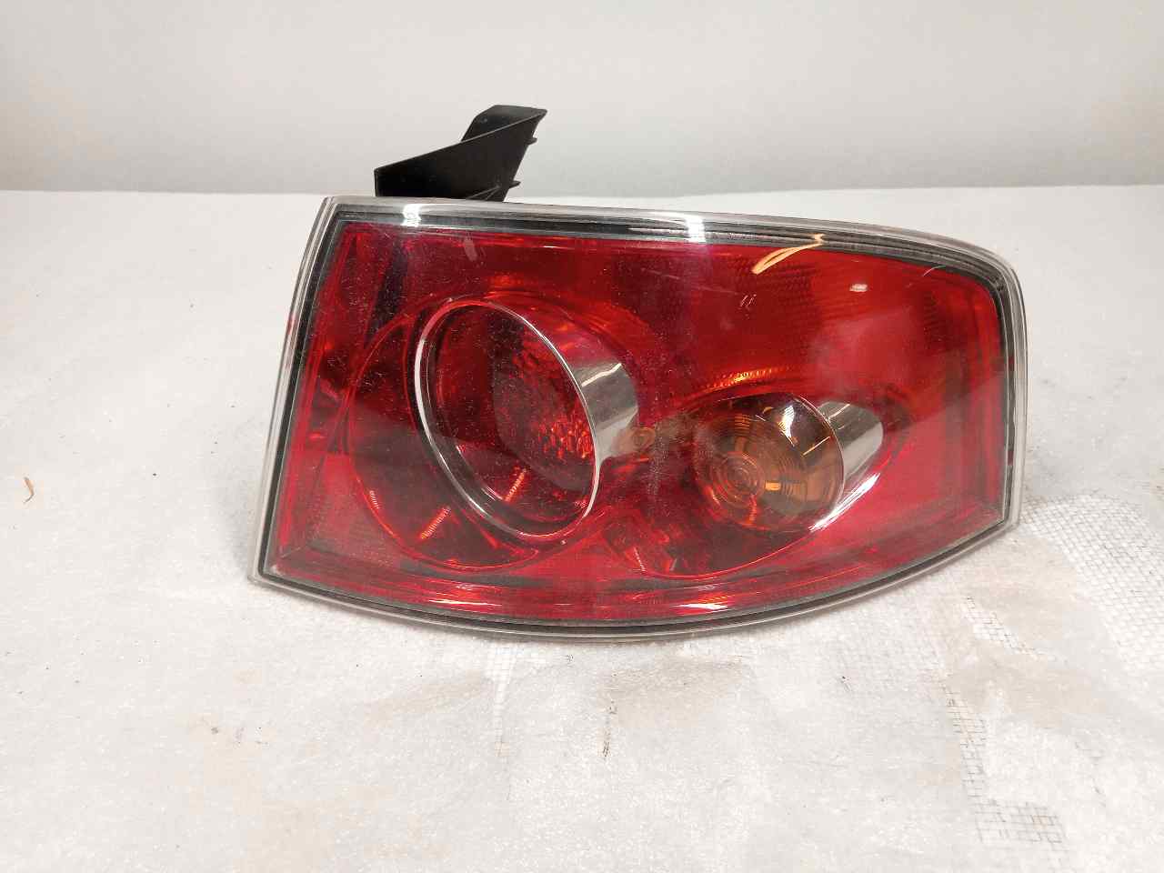 SEAT Ibiza 3 generation (2002-2008) Rear Right Taillight Lamp 45405 23801848