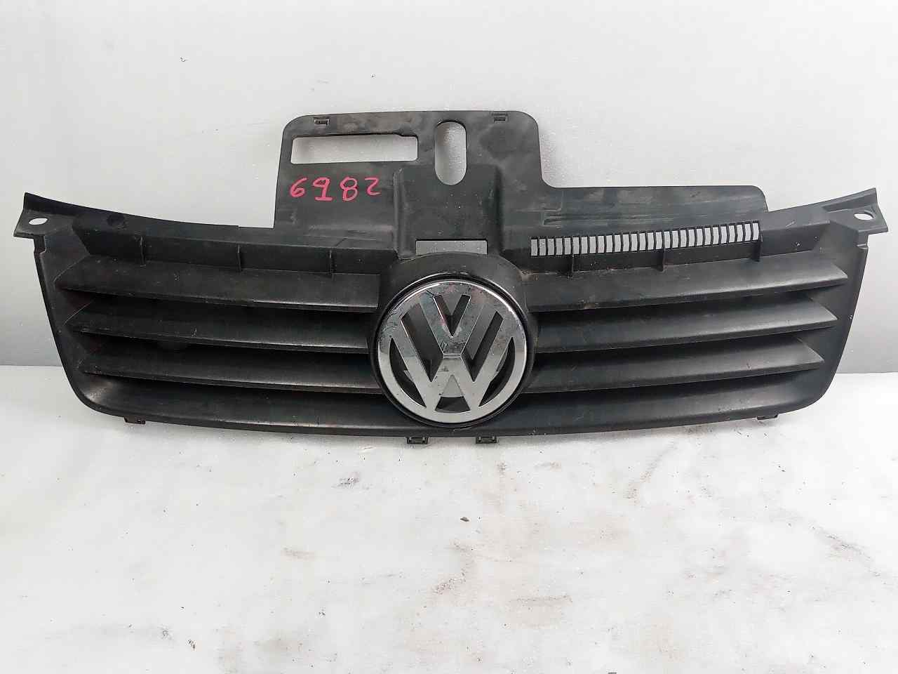 VOLKSWAGEN Polo 4 generation (2001-2009) Radiator Grille 6Q0853651 24828016