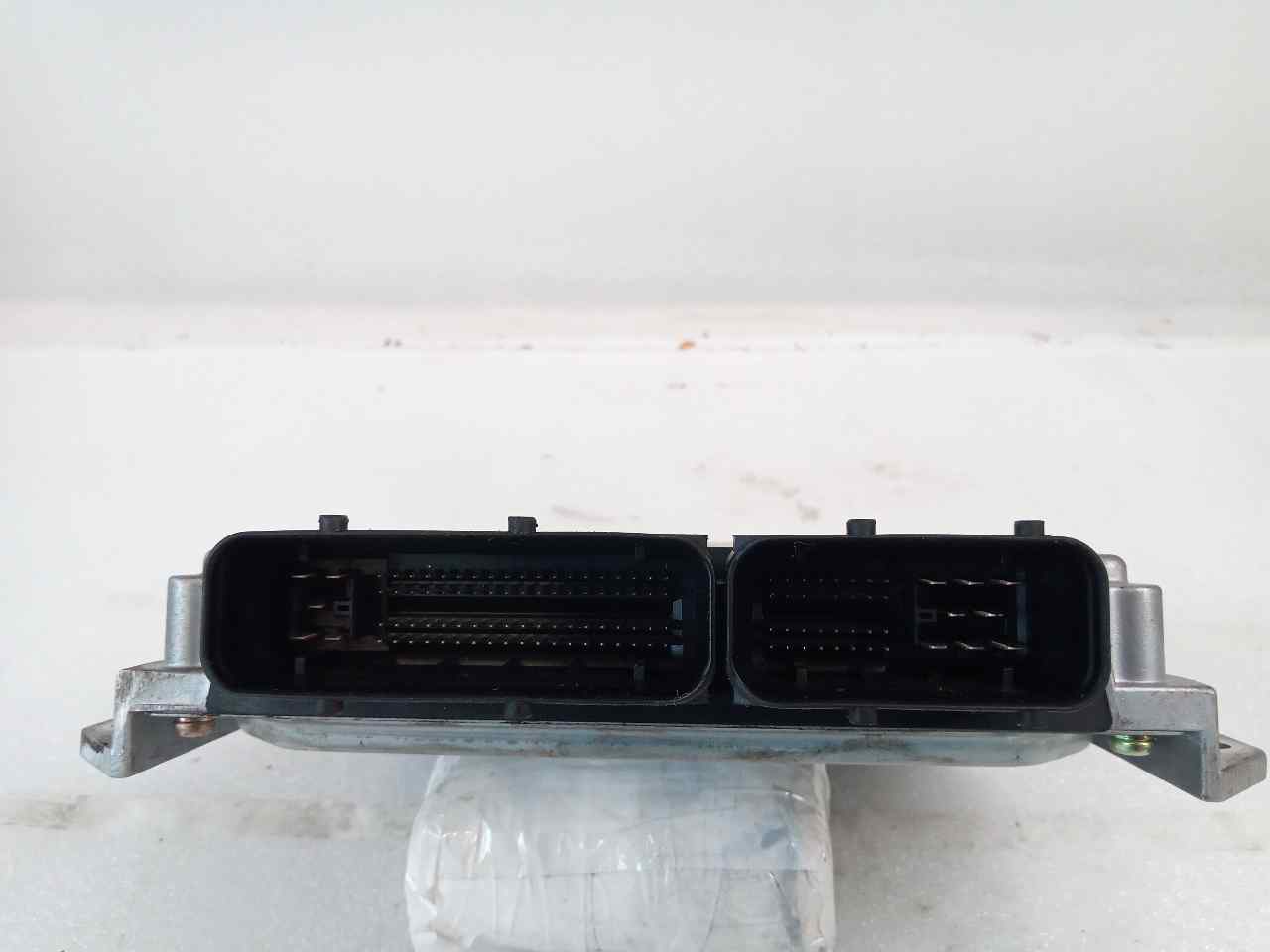 Centralita motor uce QC15 MB275800 de Nissan Almera (n16/e) 2002-2004 - pieza usada