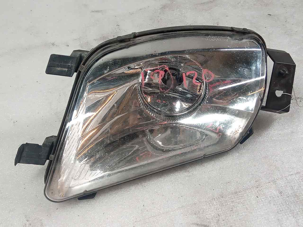 PEUGEOT 308 T7 (2007-2015) Front Right Fog Light 9680498880 24828091