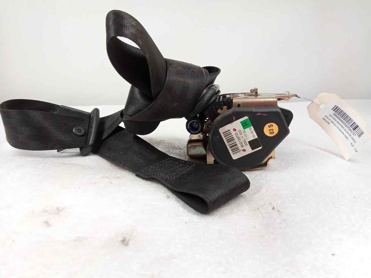 AUDI A2 8Z (1999-2005) Front Right Seatbelt 602134700 21630980