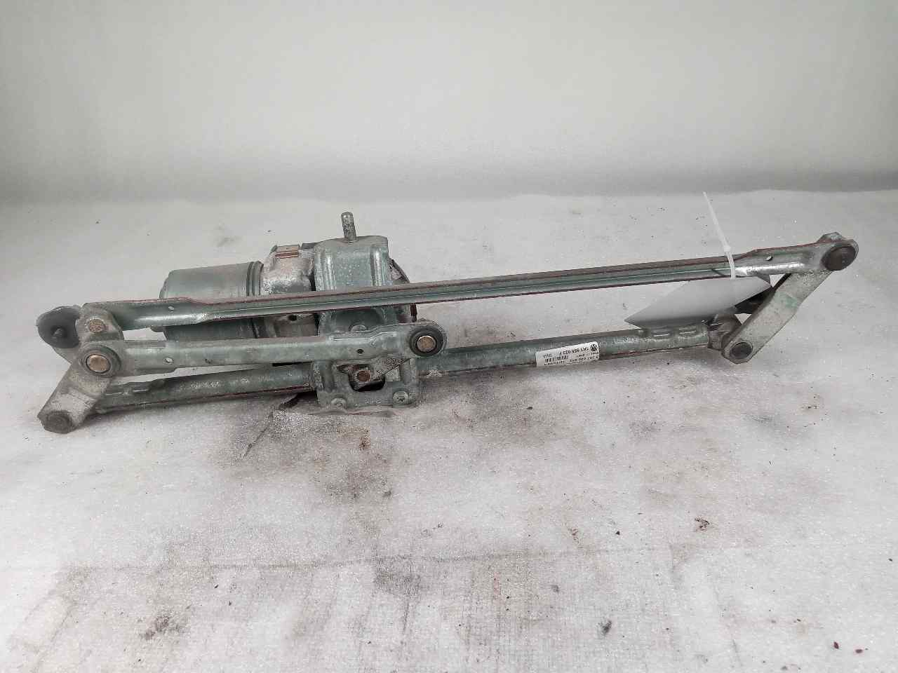 VOLKSWAGEN Golf 5 generation (2003-2009) Front Windshield Wiper Mechanism 1K1955119C 24828350