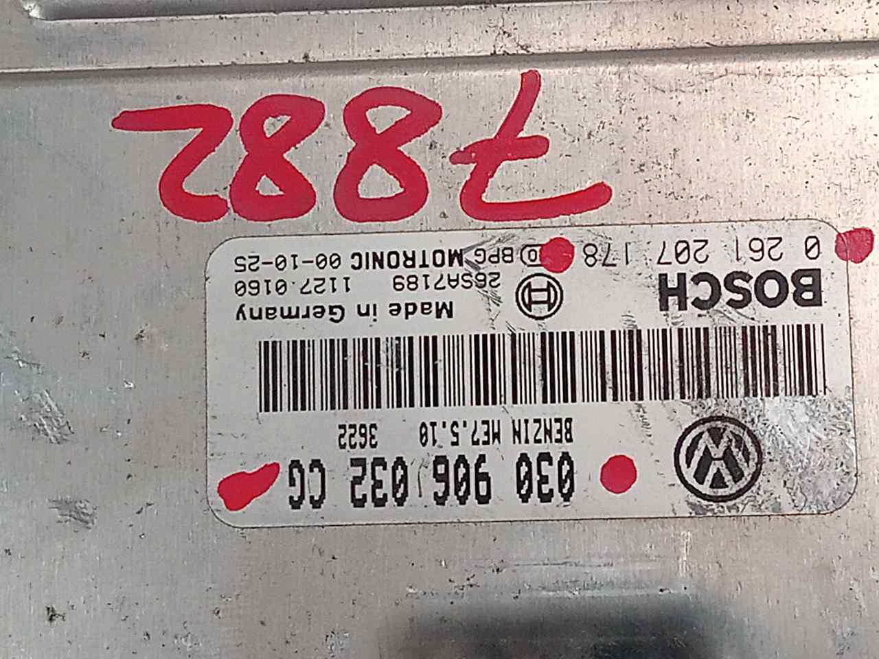 Centralita motor uce AEX 0261207178 de Volkswagen Polo (6n2) 1999-2001 60 CV - pieza usada
