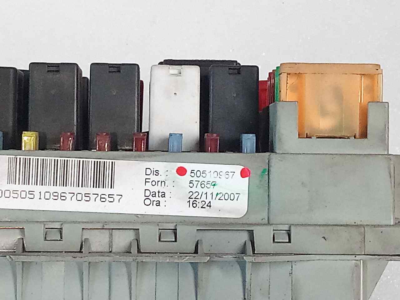 Scatola relè / fusibili 939A5000 50510967 de Alfa romeo 159 (939_) 2009-2011 185 CV - pieza usada