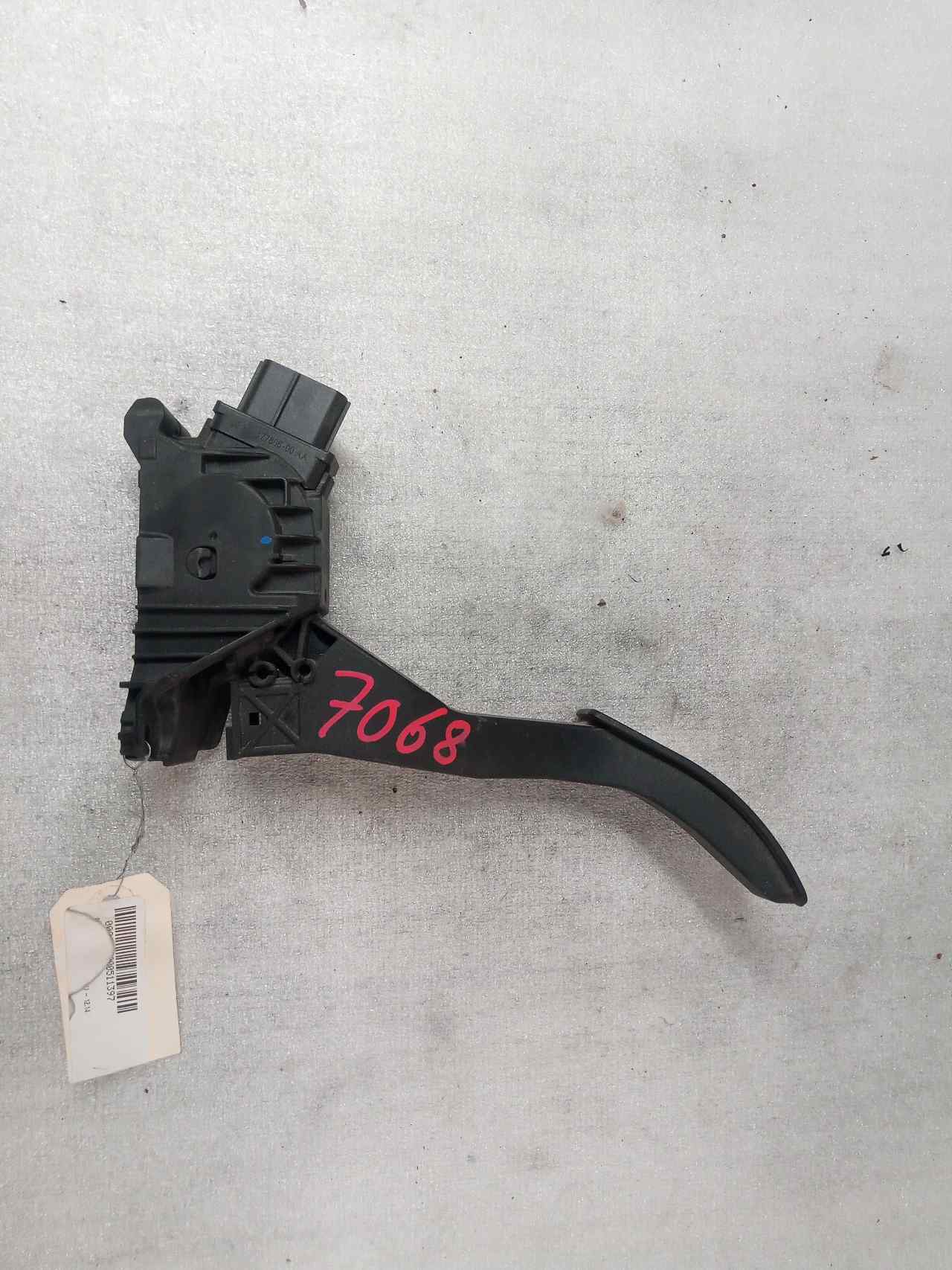 SEAT Leon 3 generation (2012-2020) Throttle Pedal 5Q1721503F 24828231