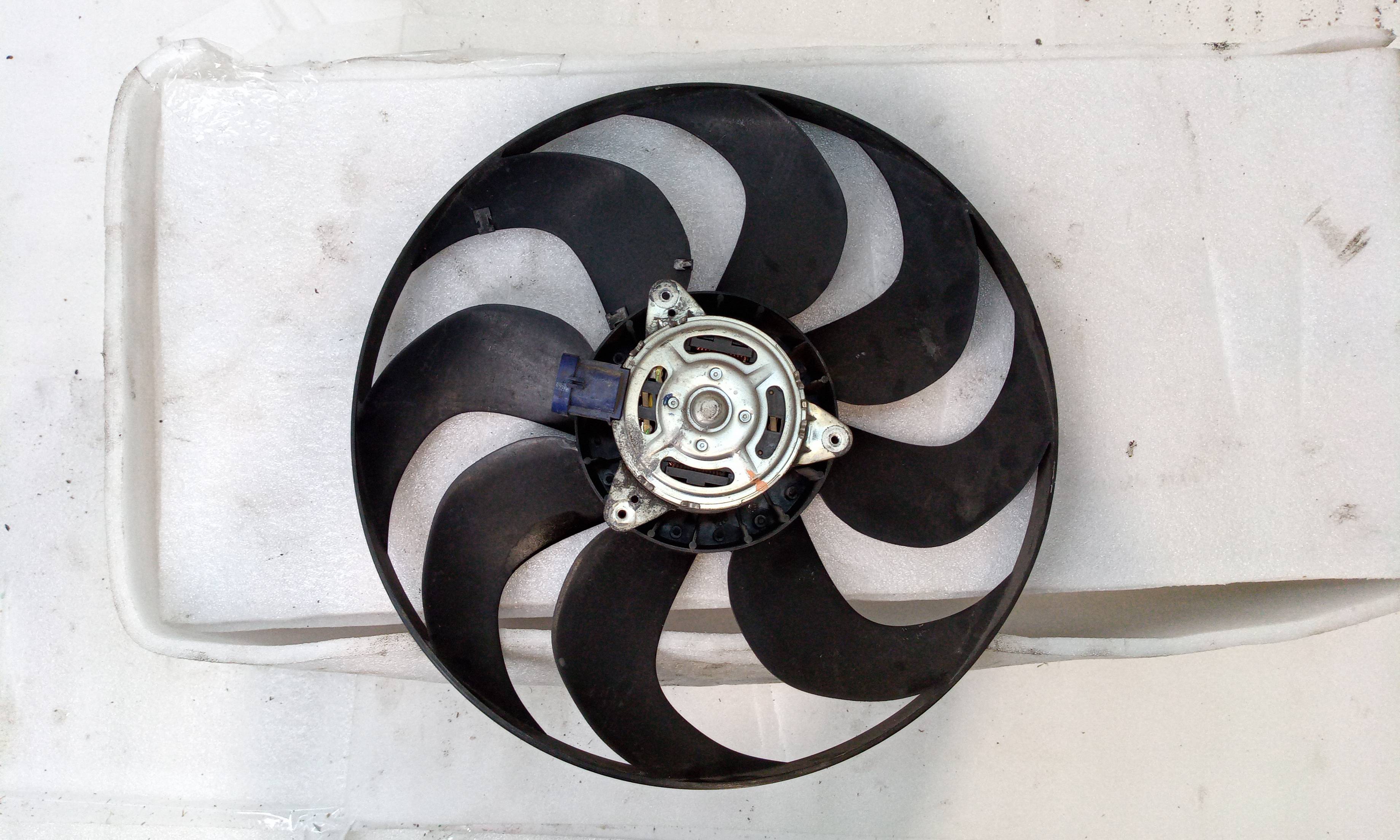 Ventilador viscoso motor 5000992 de Dacia Dokker 2012-2020 - pieza usada