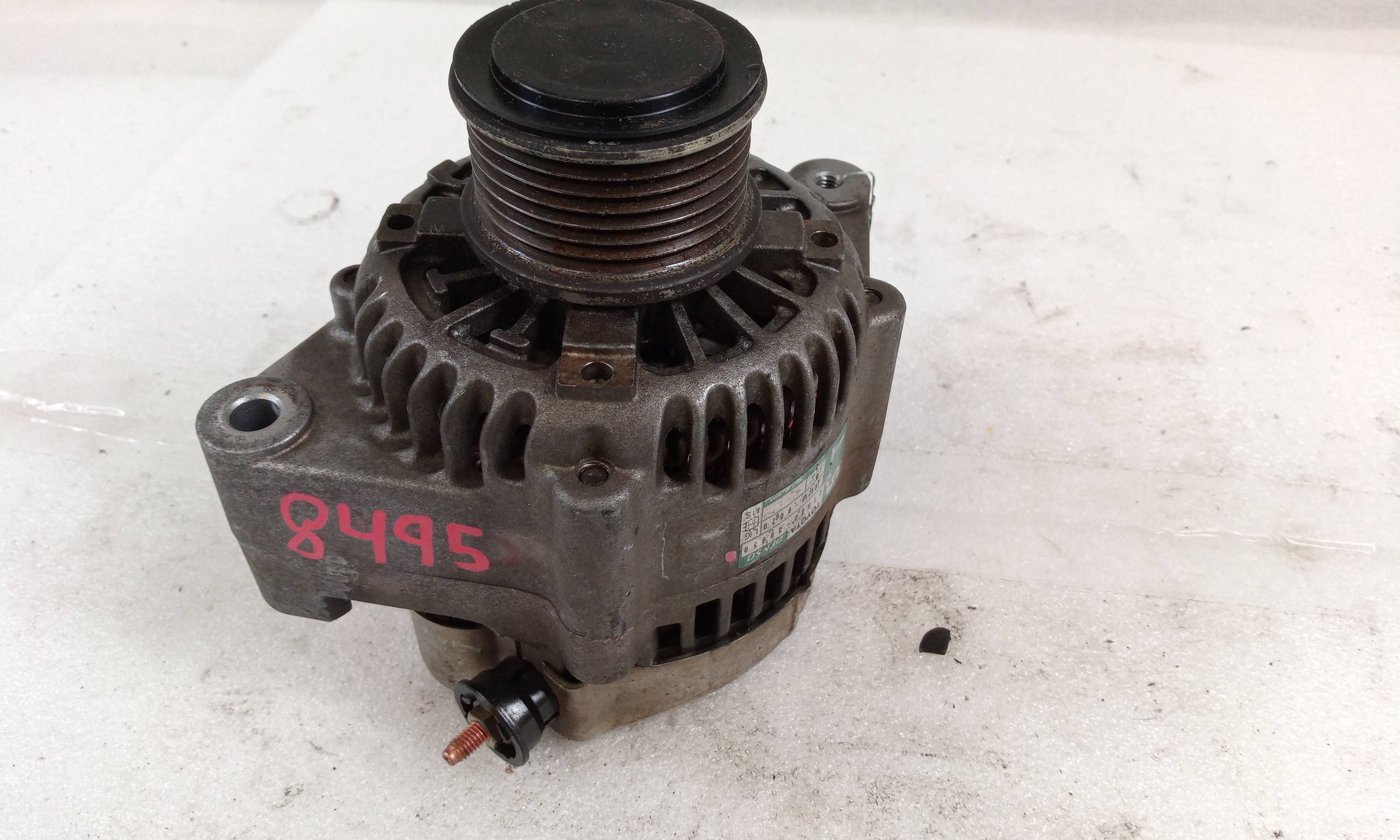 Alternador 2706030050 de Toyota Land cruiser (j12) 2002-2004 - pieza usada