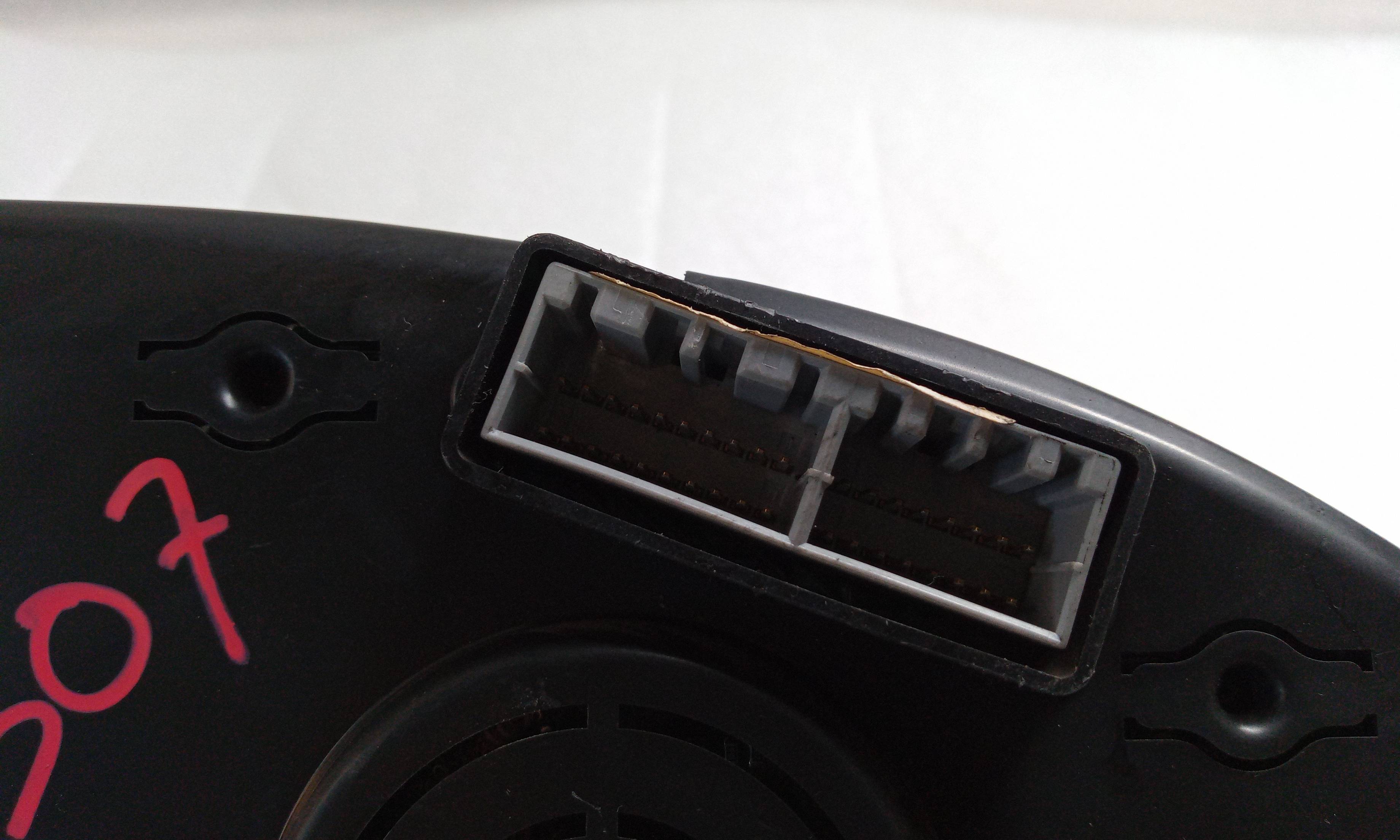Cuadro de instrumentos 940132G14 de Kia Magentis (mg) 2005-0 140 CV - pieza usada