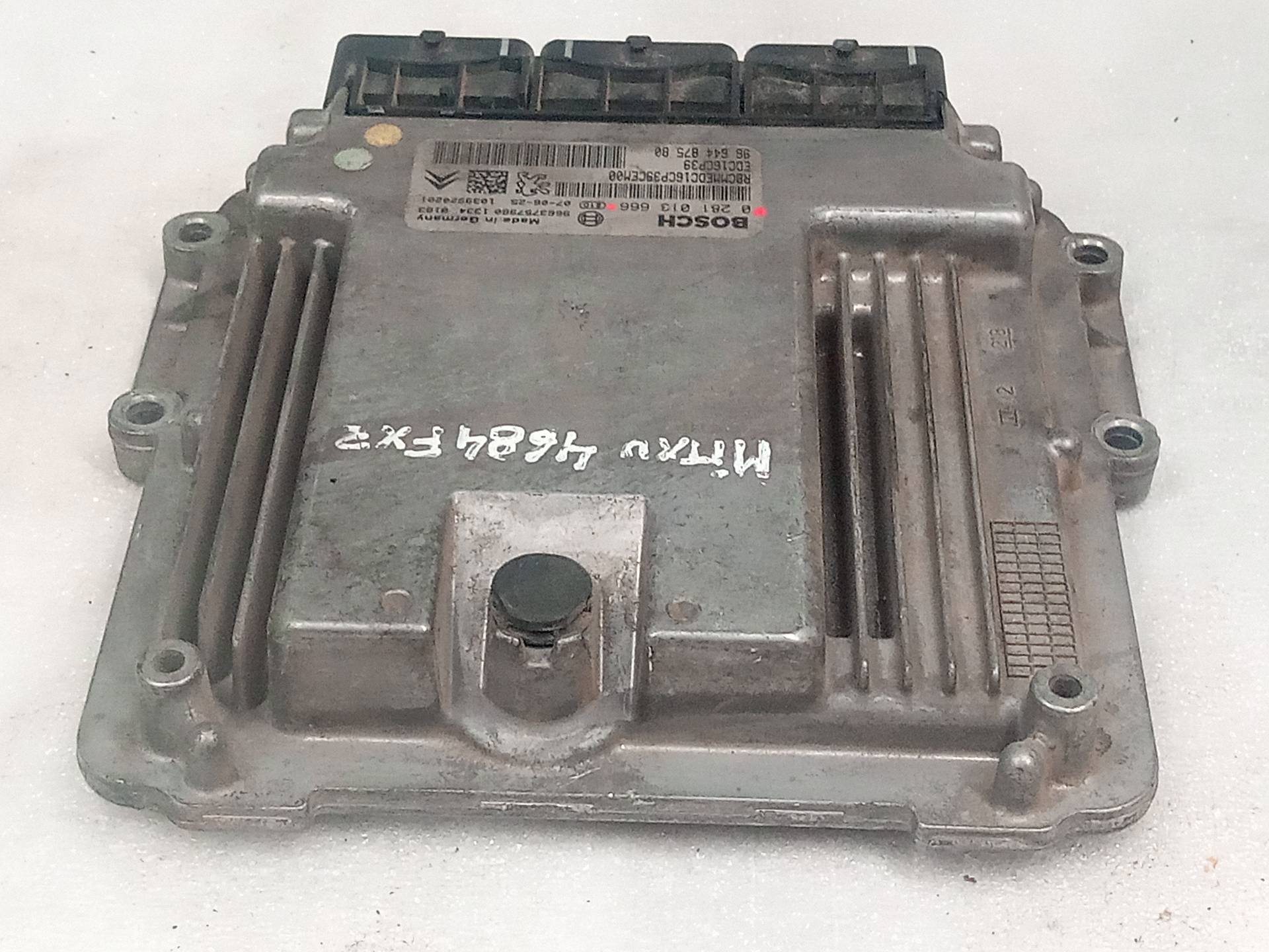 MITSUBISHI Outlander 2 generation (2005-2013) Motorstyrenhet ECU 0281013666 23801052