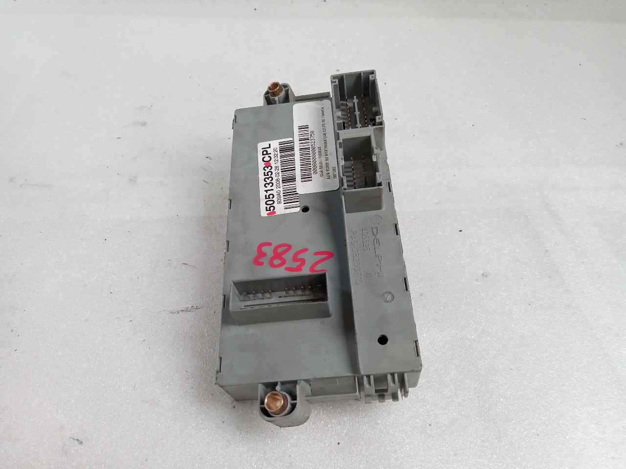 Scatola relè / fusibili 939A5000 50513353 de Alfa romeo 159 (939_) 2009-2011 185 CV - pieza usada