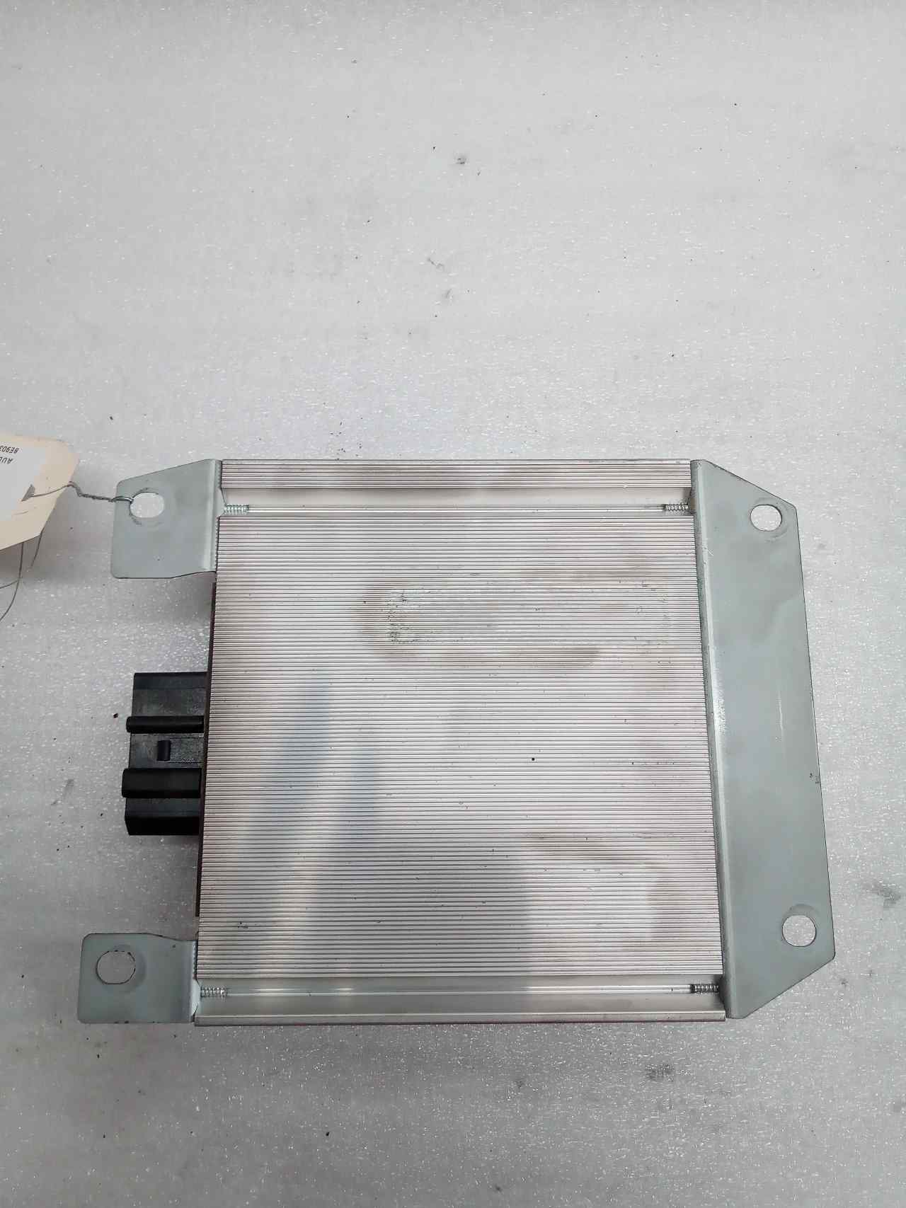 Módulo electronico 8E9035223 de Audi A4 b6 (8e2) 2000-2004 150 CV - pieza usada