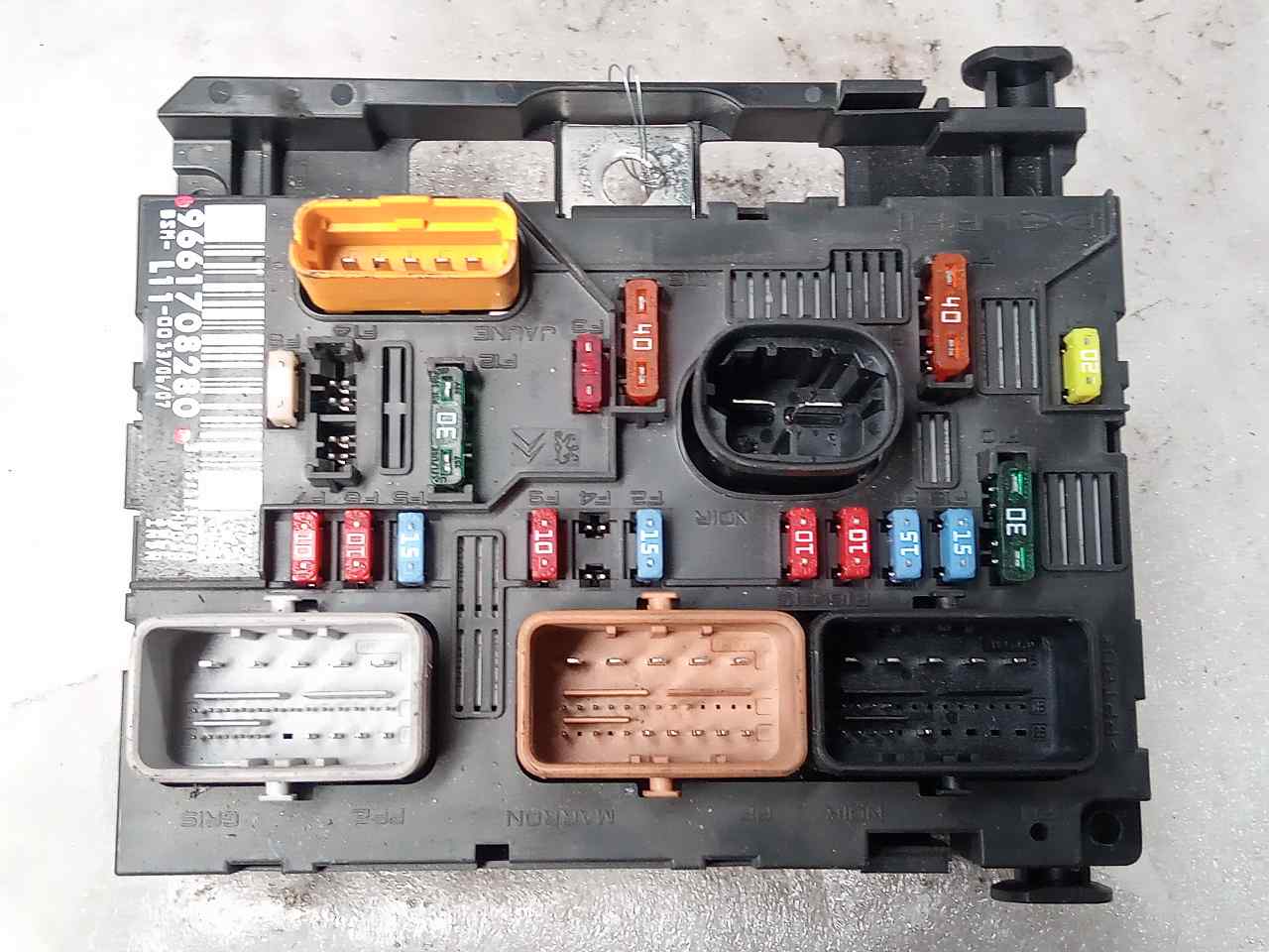 PEUGEOT 207 1 generation (2006-2009) Fuse Box 9661708280 25036664