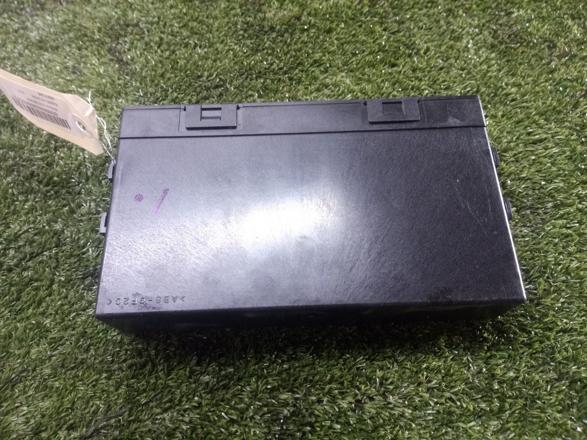 Module électronique 88281FJ240 de Subaru Xv 0-0 114 CV - pieza usada
