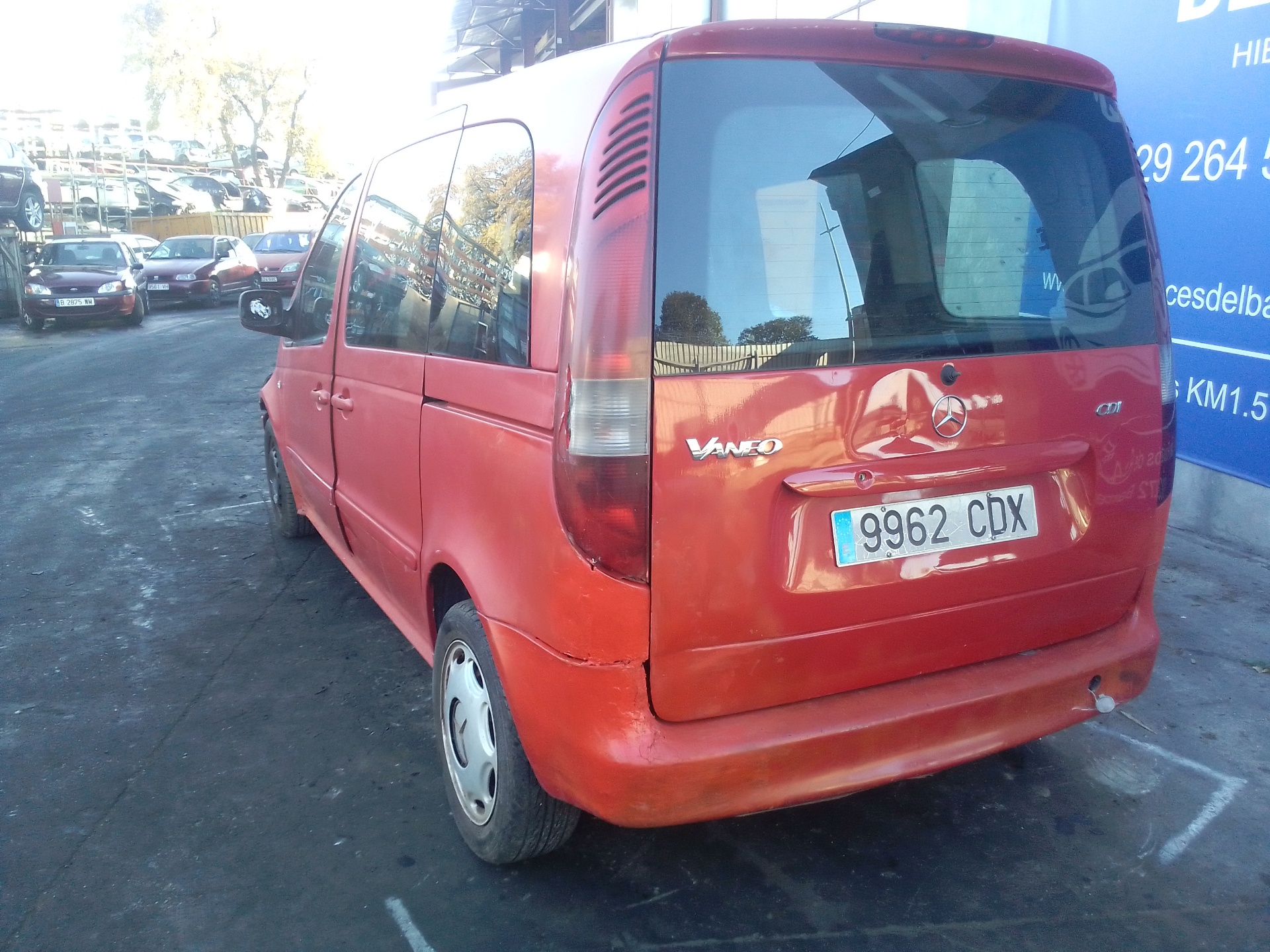 MERCEDES-BENZ Vaneo W414 (2001-2005) Priekšējo labo durvju logu pacēlājs A2308200942 20048998