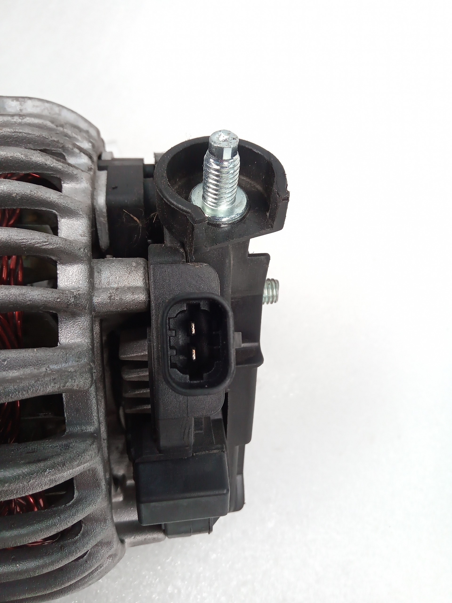 Alternador EAA221191 de Opel Vectra c (z02) 2002-2004 122 CV - pieza usada