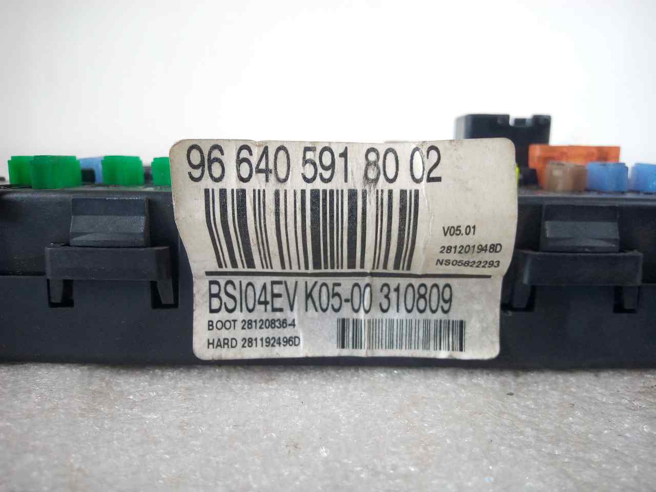 CITROËN C4 1 generation (2004-2011) Fuse Box 966405918002 20070877