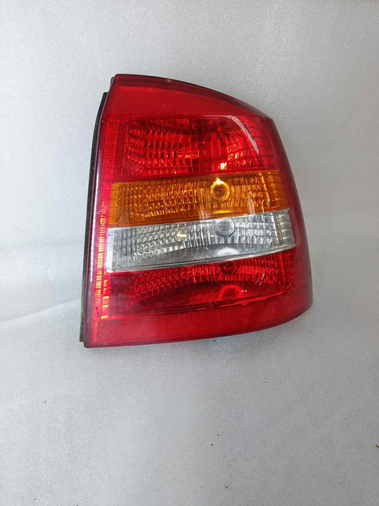 OPEL Astra H (2004-2014) Rear Right Taillight Lamp 9052154404 24838663