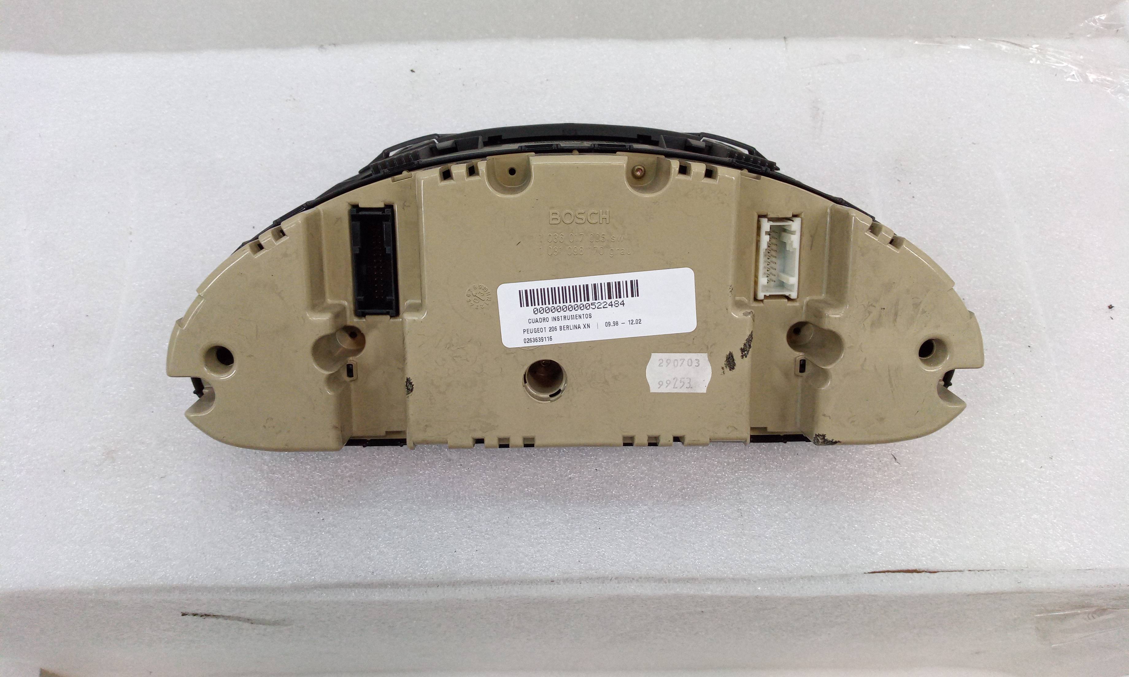 Cuadro de instrumentos WJY 0263639116 de Peugeot 206 hatchback (2a/c) 1999-2009 69 CV con 57262 km - pieza usada