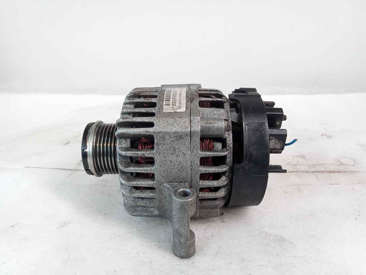 Alternador MS1022118622 de Opel Corsa c 2003-2005 - pieza usada