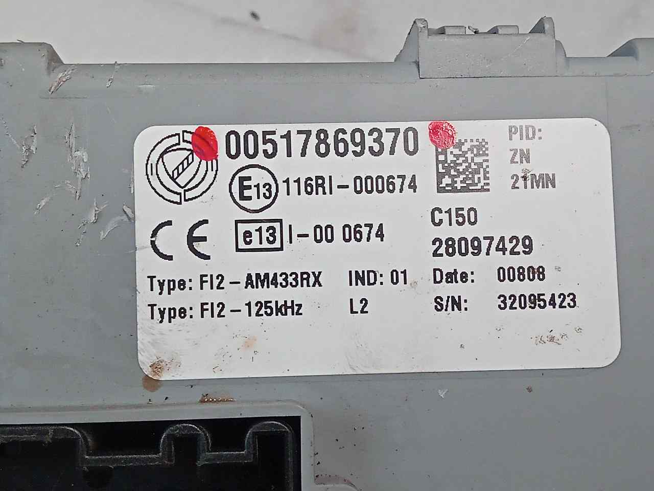 FIAT 500 2 generation (2008-2024) Fuse Box 00517869370 25719094