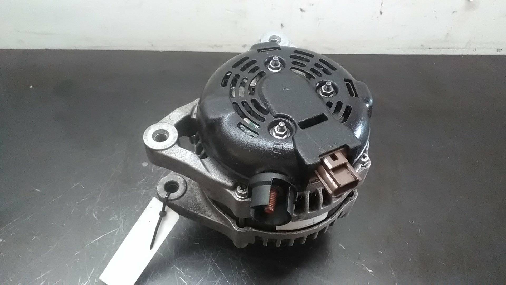 VOLVO V50 1 generation (2003-2012) Alternator 36050997 20031837