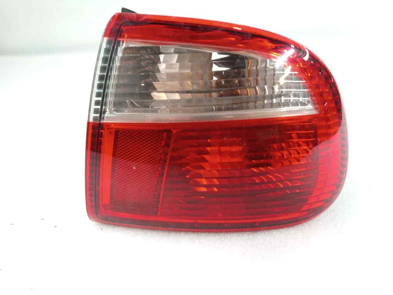 SEAT Toledo 2 generation (1999-2006) Rear Right Taillight Lamp 1M5945096B 23801892