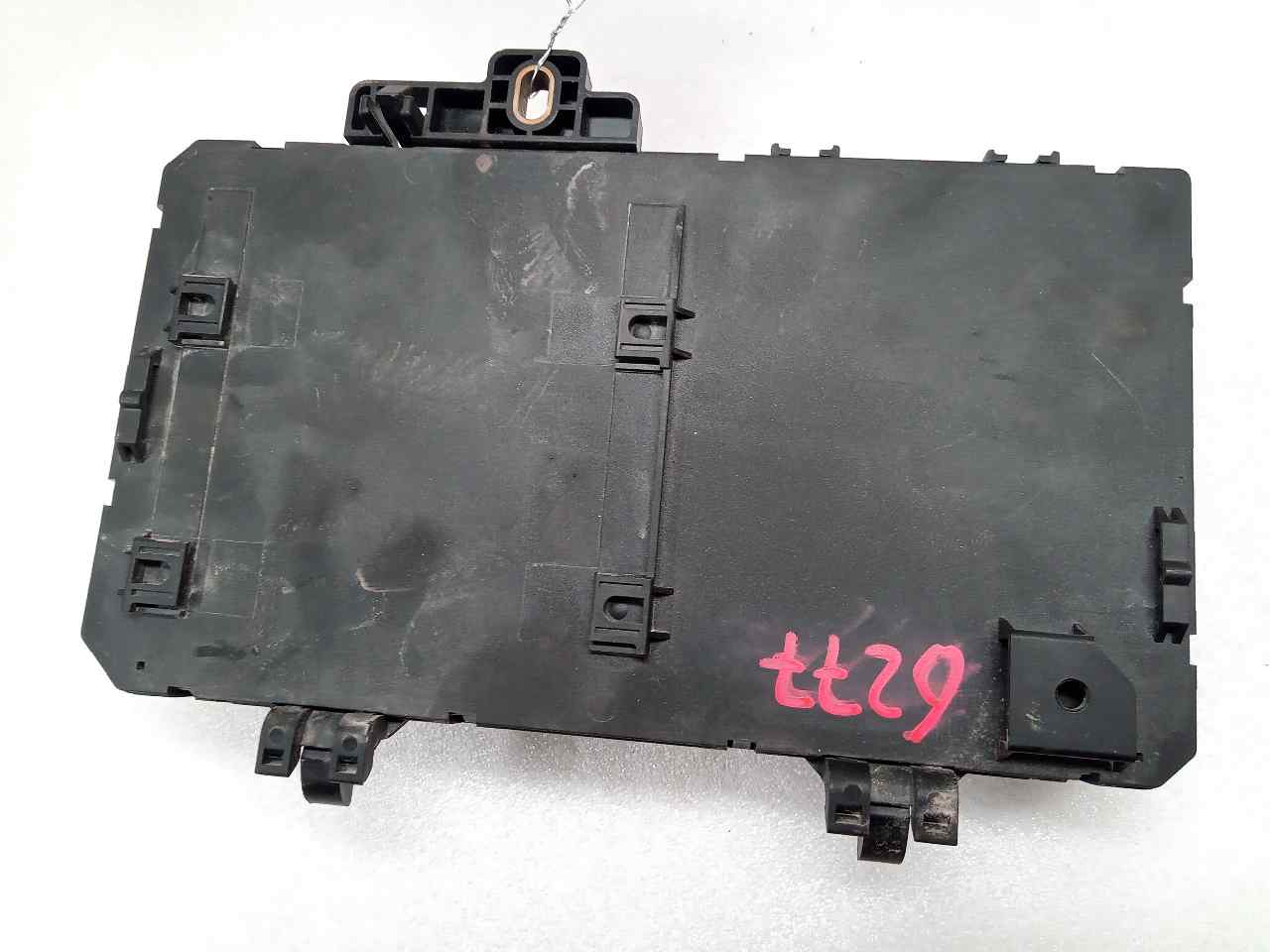 OPEL Astra J (2009-2020) Fuse Box 13181278 23801100