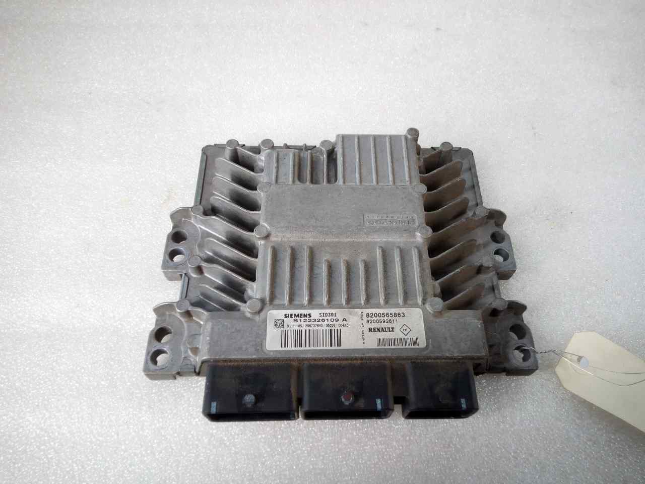 RENAULT Megane 2 generation (2002-2012) Engine Control Unit ECU 8200565863 20063886