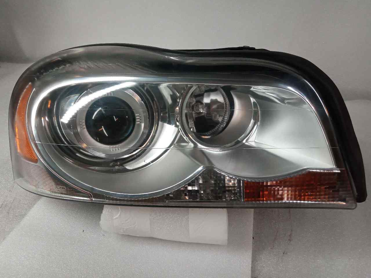 VOLVO XC90 1 generation (2002-2014) Far dreapta față 31111846 24856131