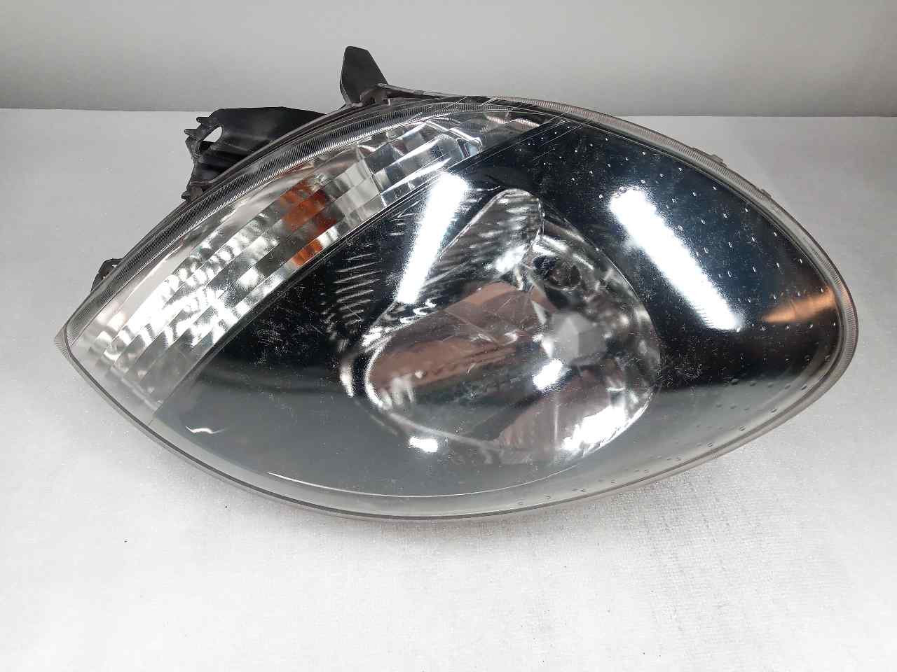 Faro izquierdo F9Q790 8200444260 de Renault Kangoo (kc0/1_) 2005-0 84 CV