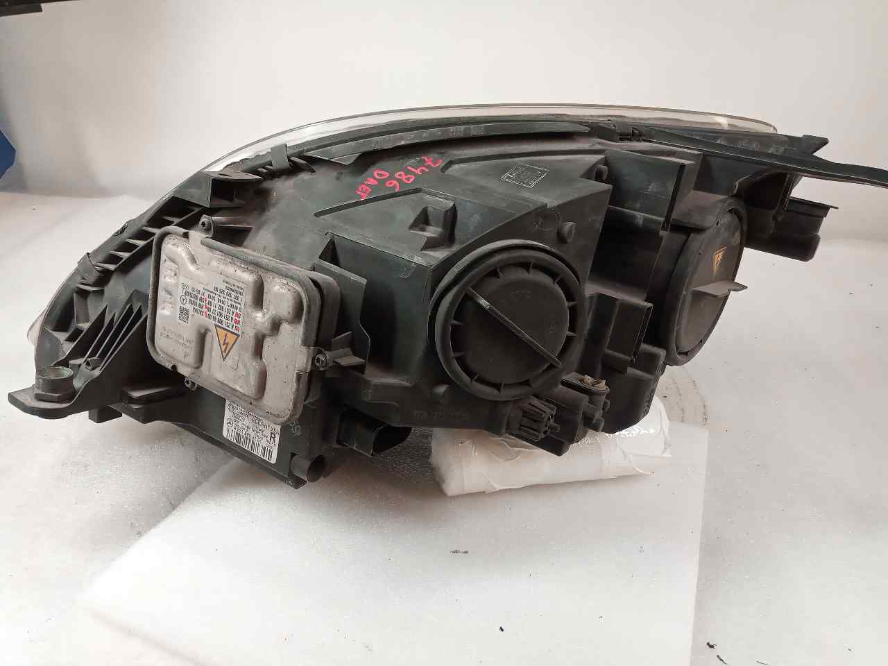 MERCEDES-BENZ R-Class W251 (2005-2017) Front Right Headlight A2519004600 24856123