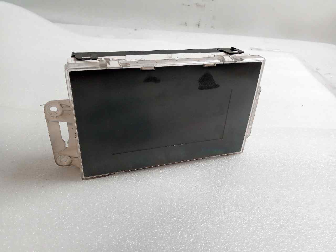 Pantalla multifunción K9K260 21677652 de Nissan Almera (n16/e) 2002-2004 - pieza usada