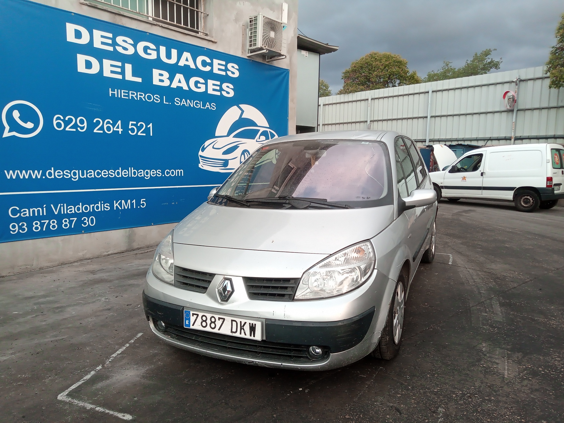 RENAULT Scenic 2 generation (2003-2010) Задна дясна задна лампа 15911600 23801678